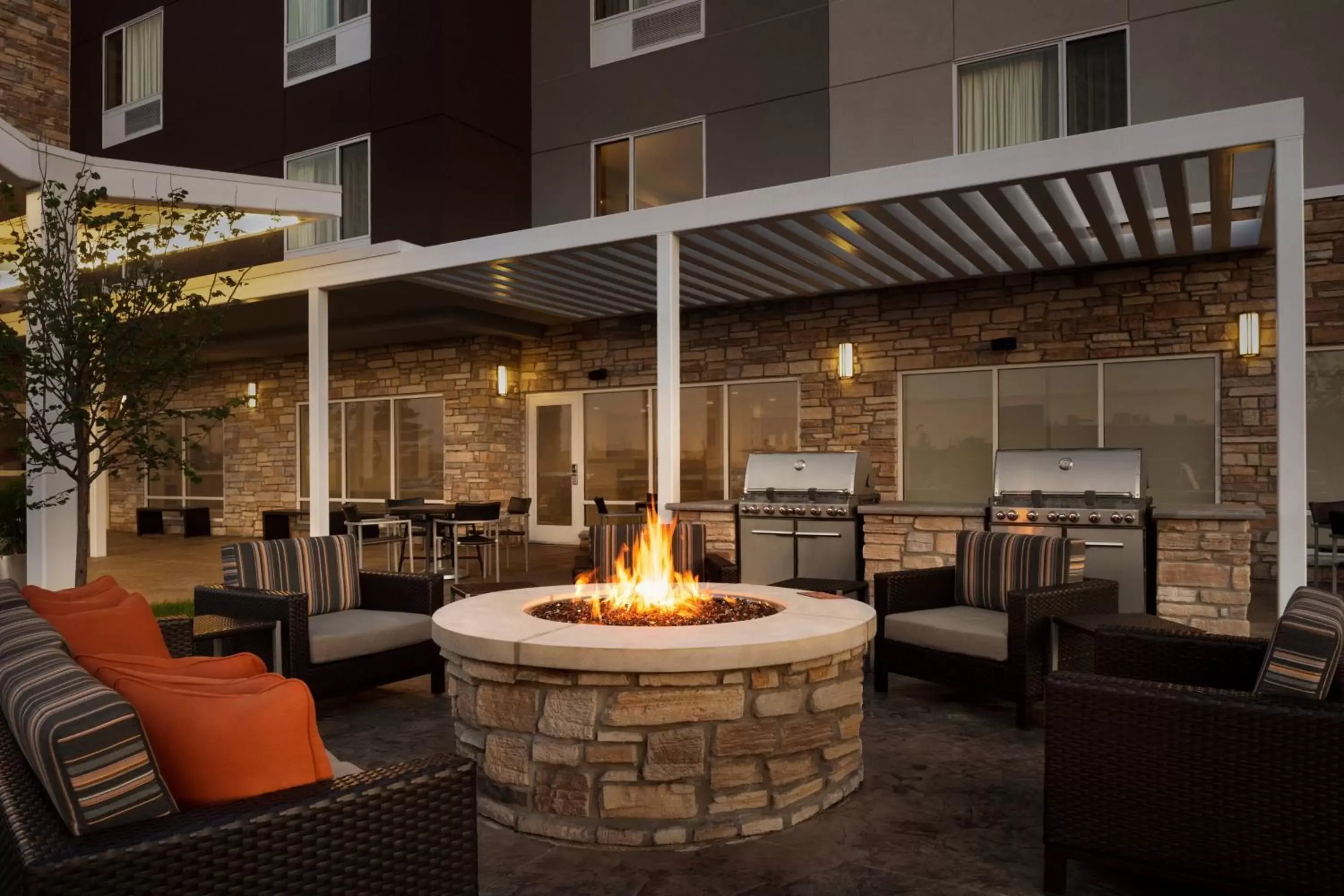 Restaurant/places to eat in TownePlace Suites by Marriott Janesville