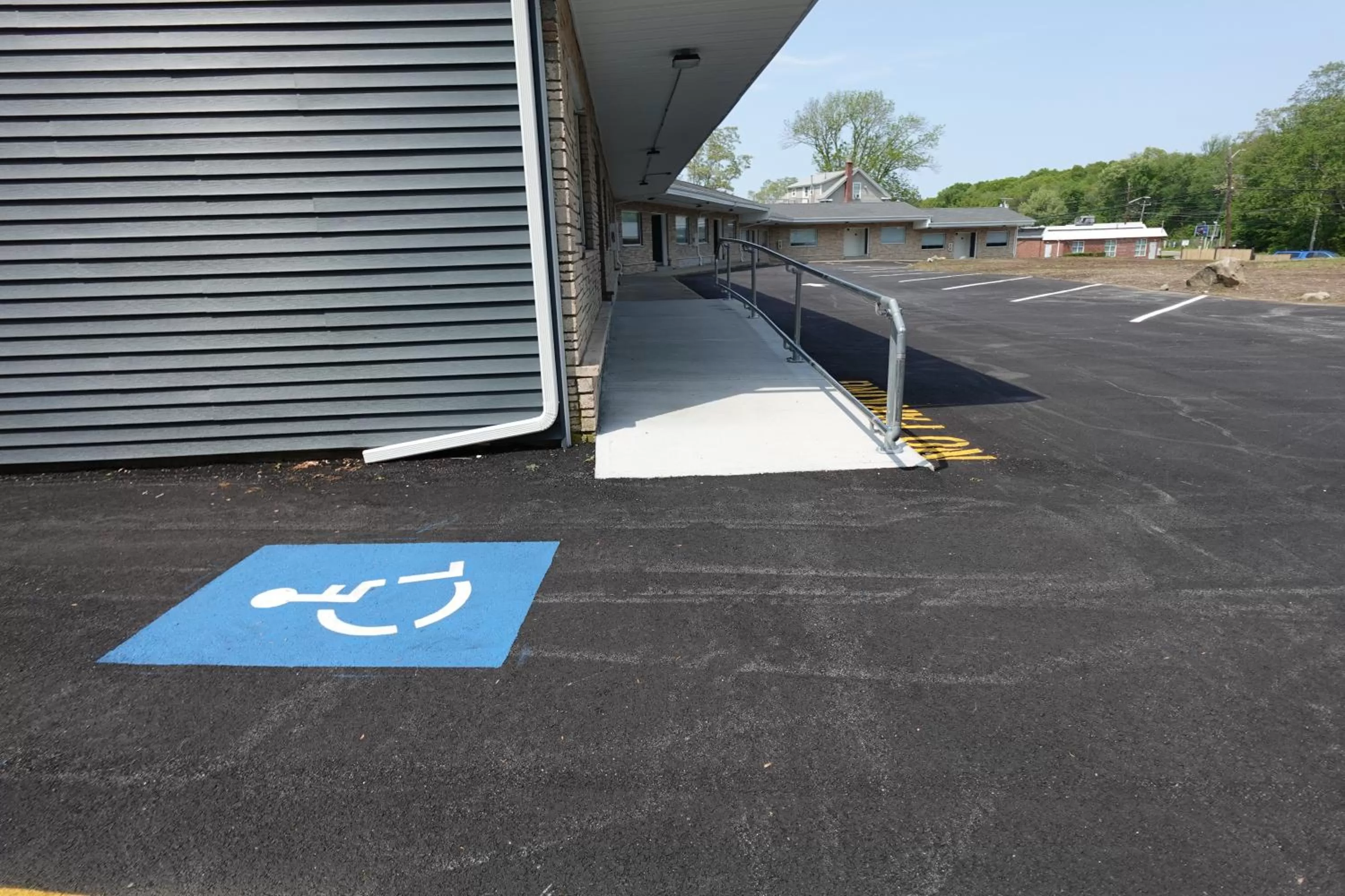 Property building in Blue Beach Motel Providence North Kingstown