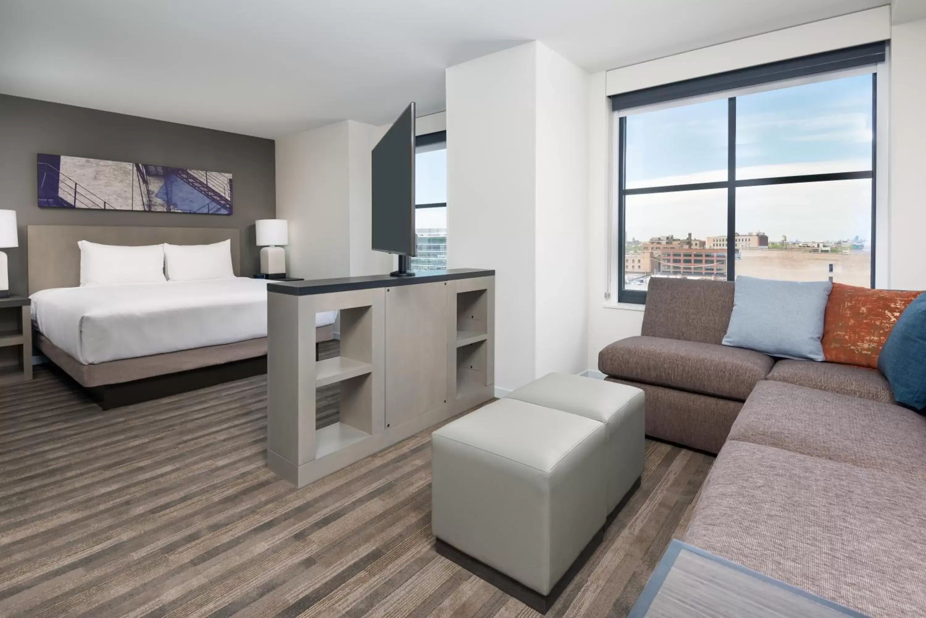 King Studio Suite with Kitchen and Sofa Bed in Hyatt House Chicago West Loop