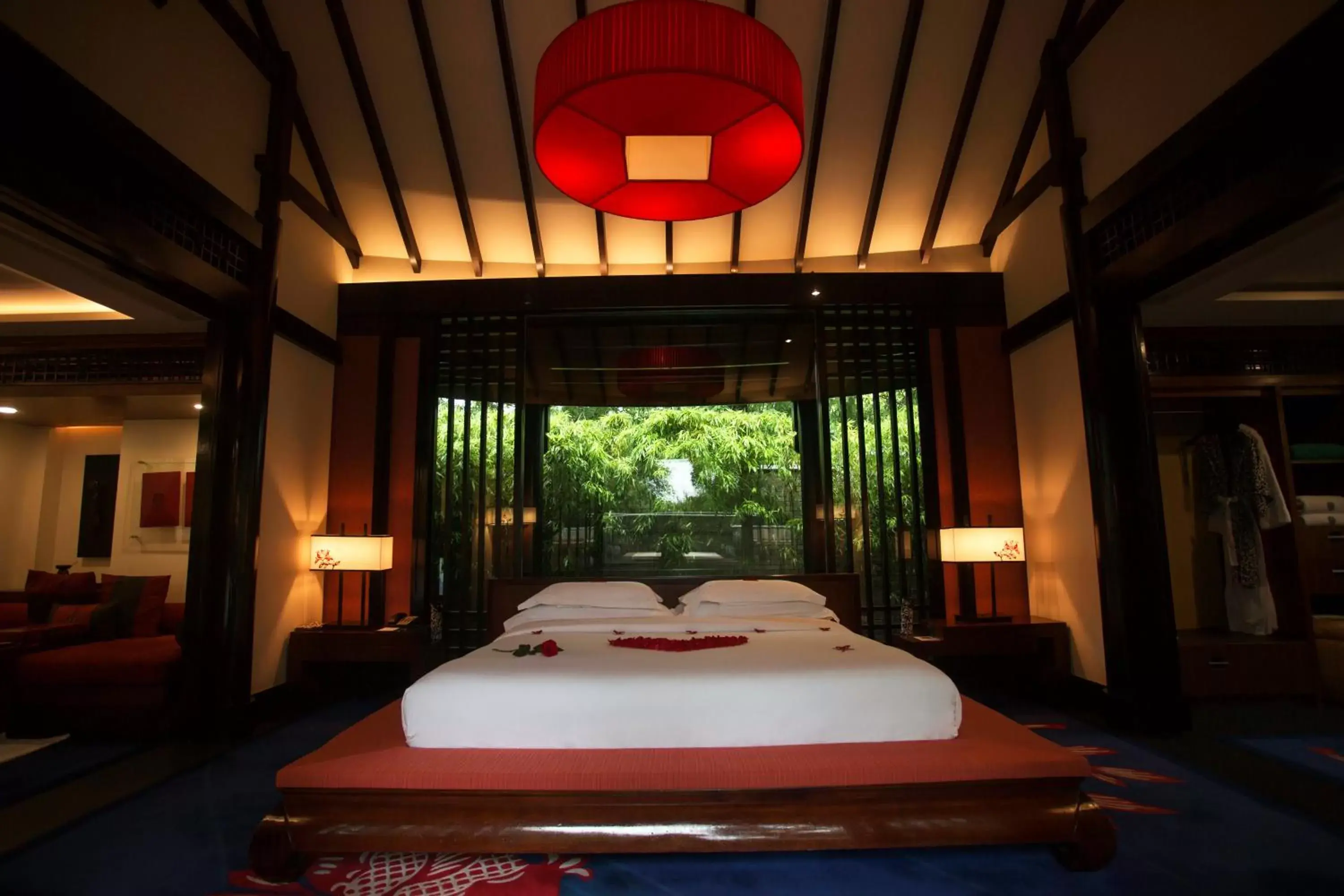bunk bed in Banyan Tree Lijiang