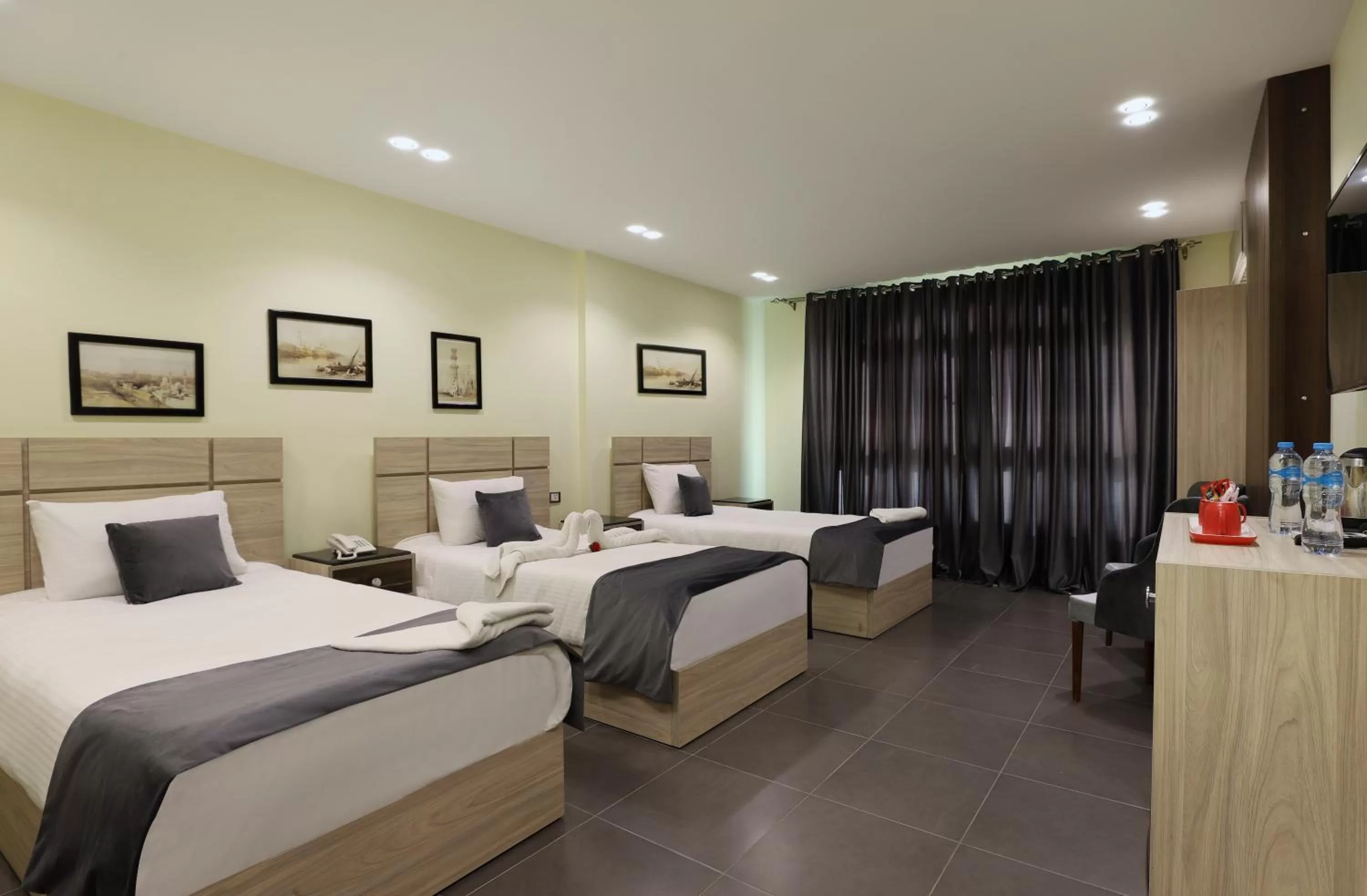 Photo of the whole room, Bed in Brothers Pyramids View