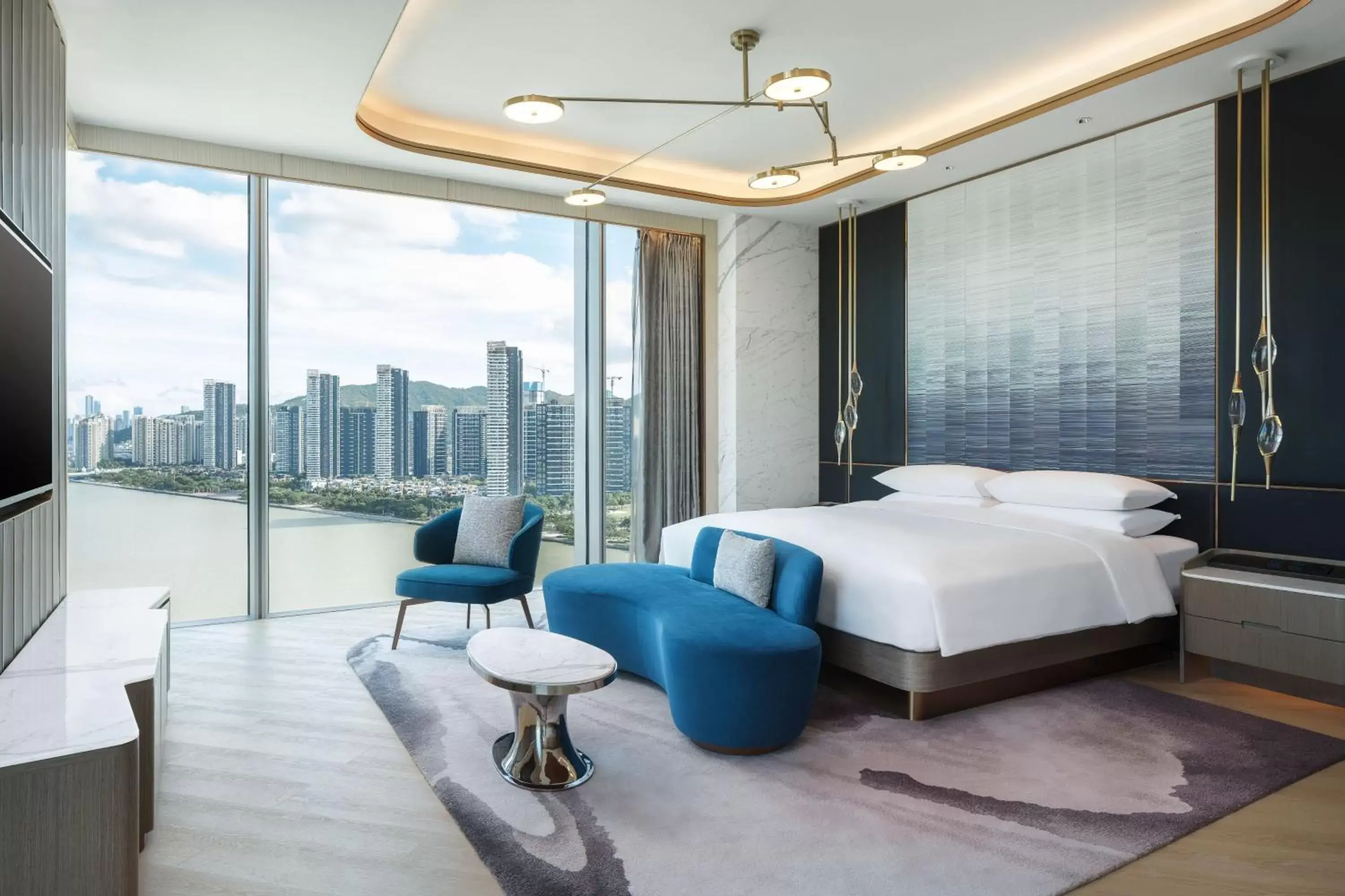 Photo of the whole room in Renaissance Zhuhai Hotel