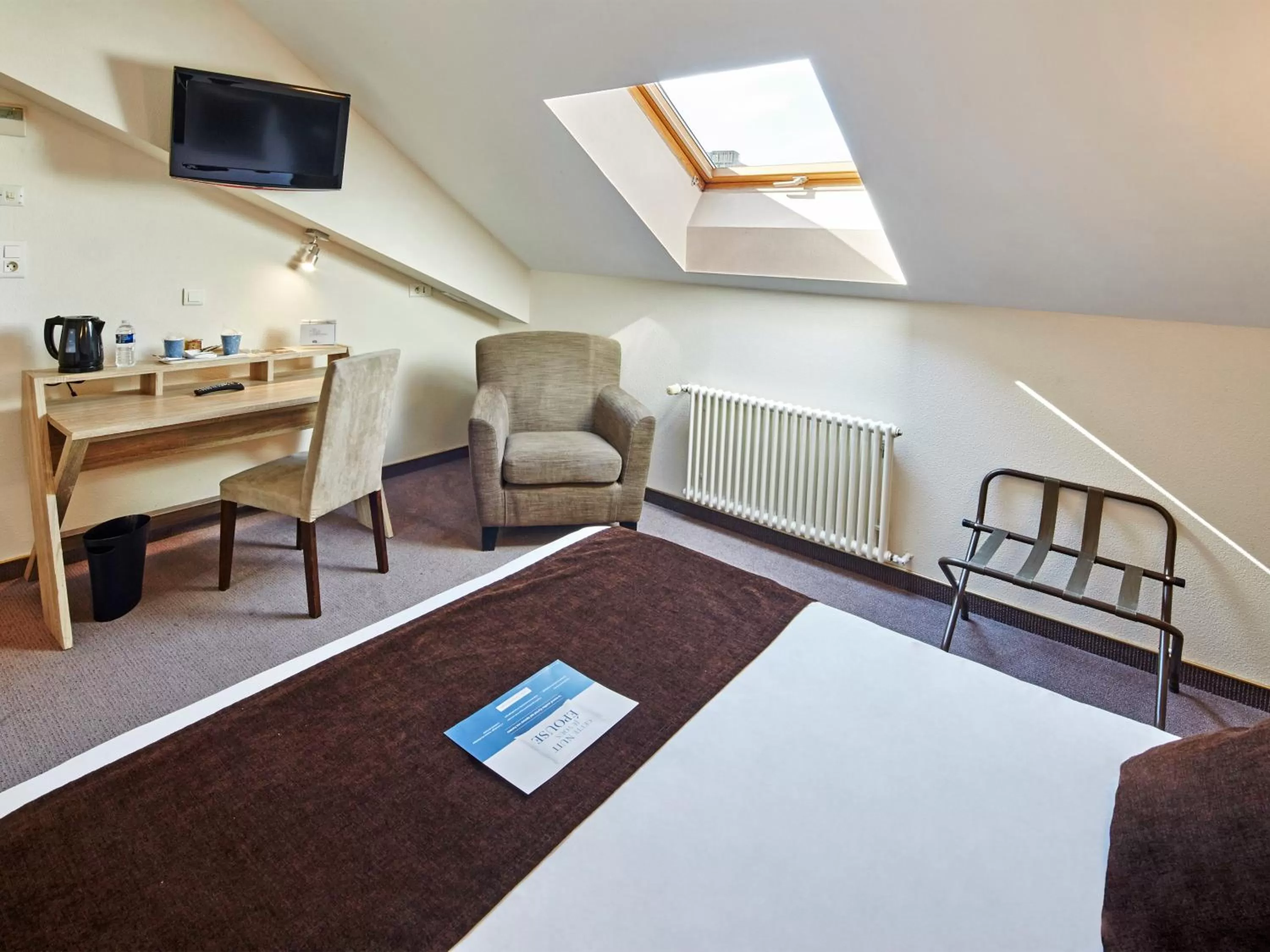 Seating area in Campanile Epinal Centre - Gare