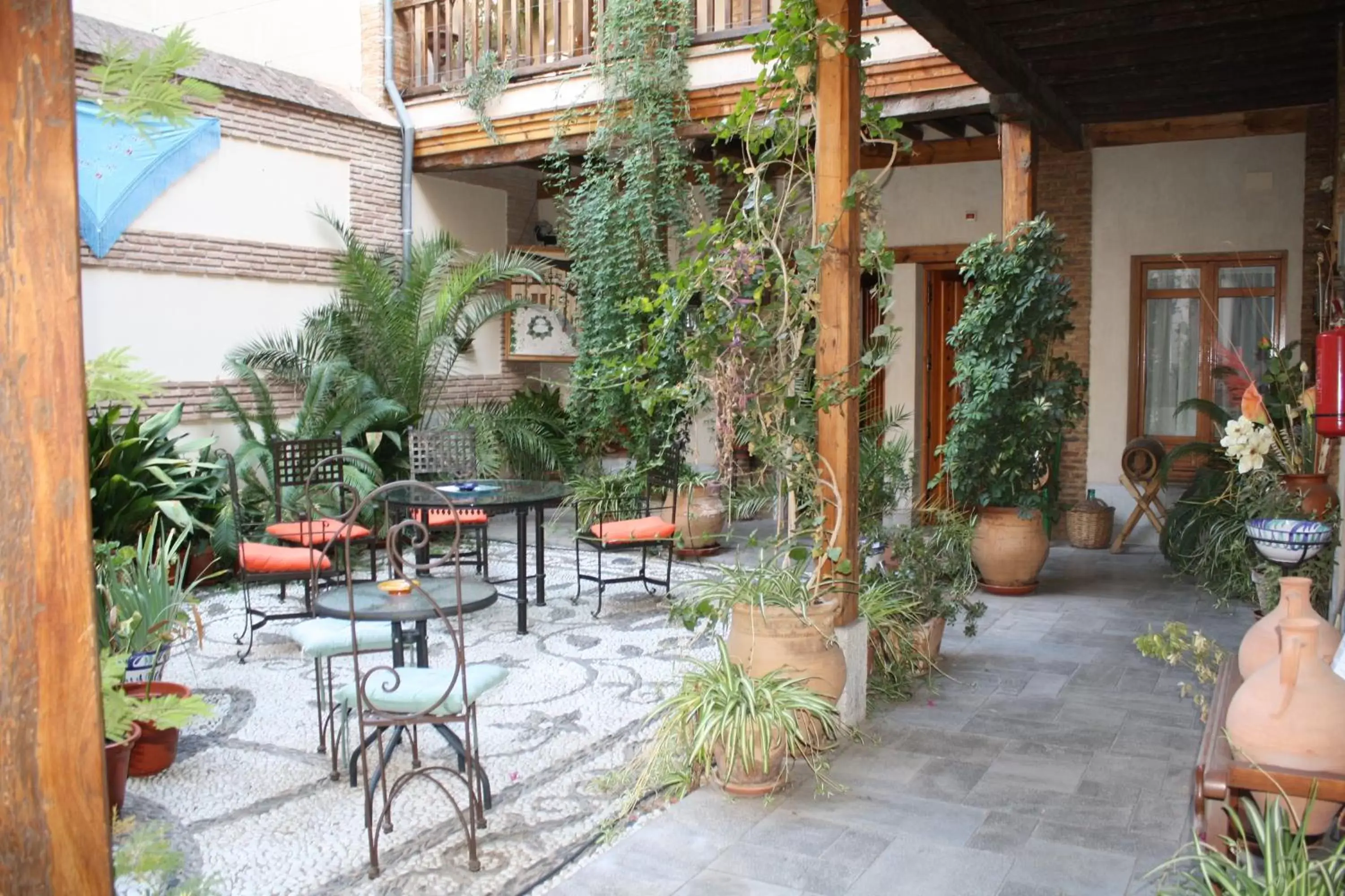 Patio in Abadía Hotel