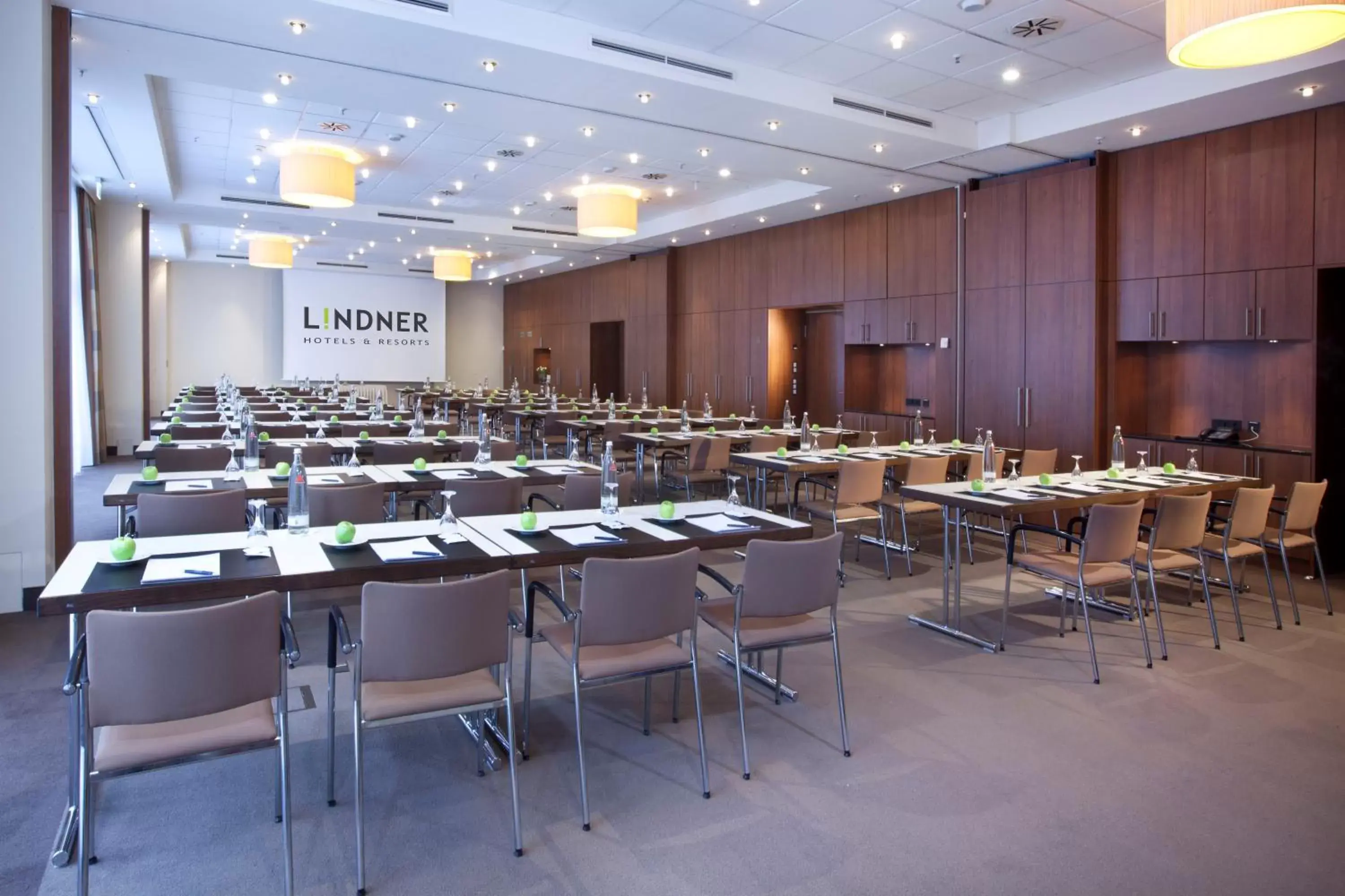 Meeting/conference room in Lindner Hotel Hamburg am Michel, part of JdV by Hyatt