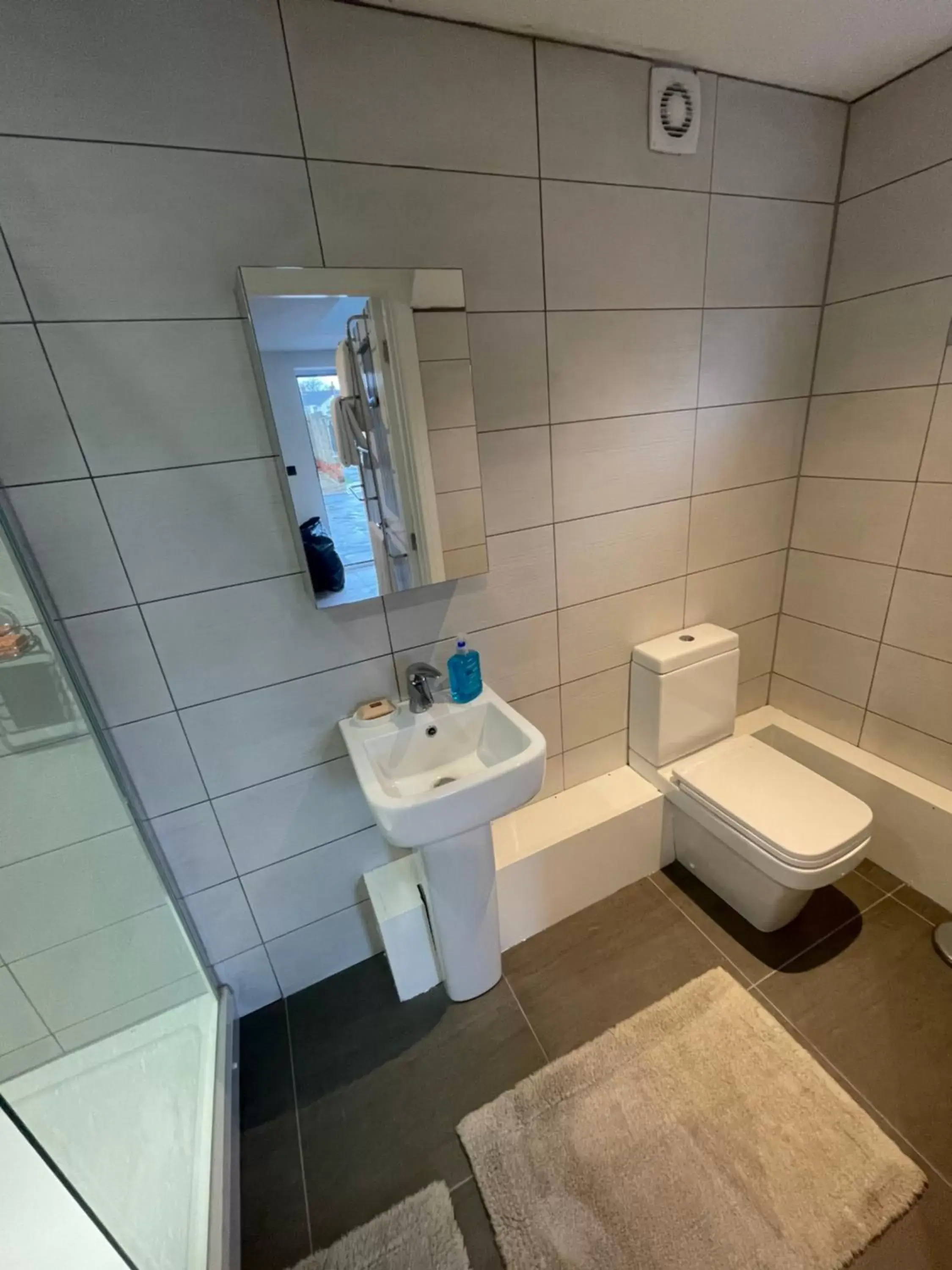 Bathroom in Welcome properties - Self Check-In whole apartment