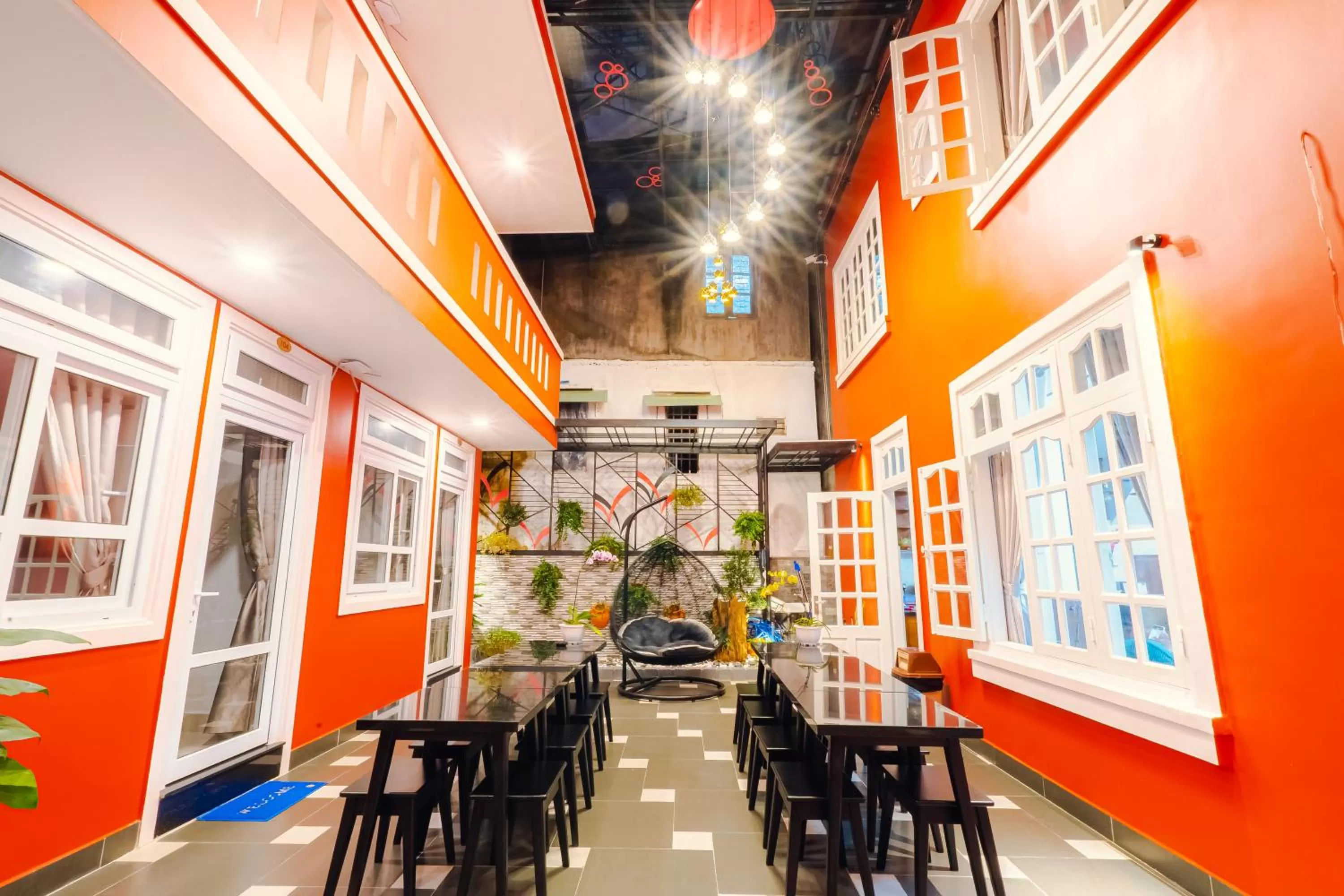 Restaurant/places to eat in Lovely House