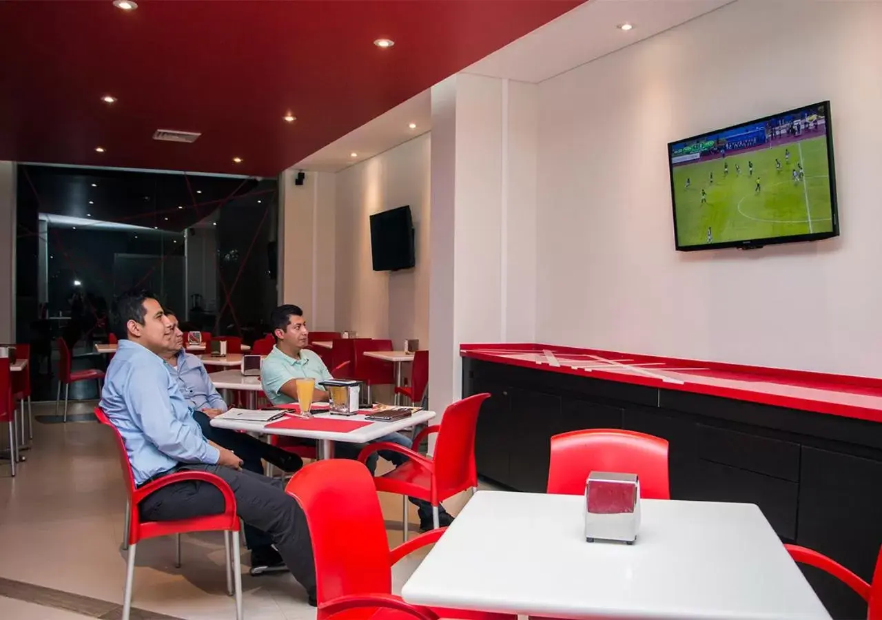 Restaurant/places to eat in Diverxo Hotel & Villas Restaurant/places to eat in Diverxo Hotel & Villas