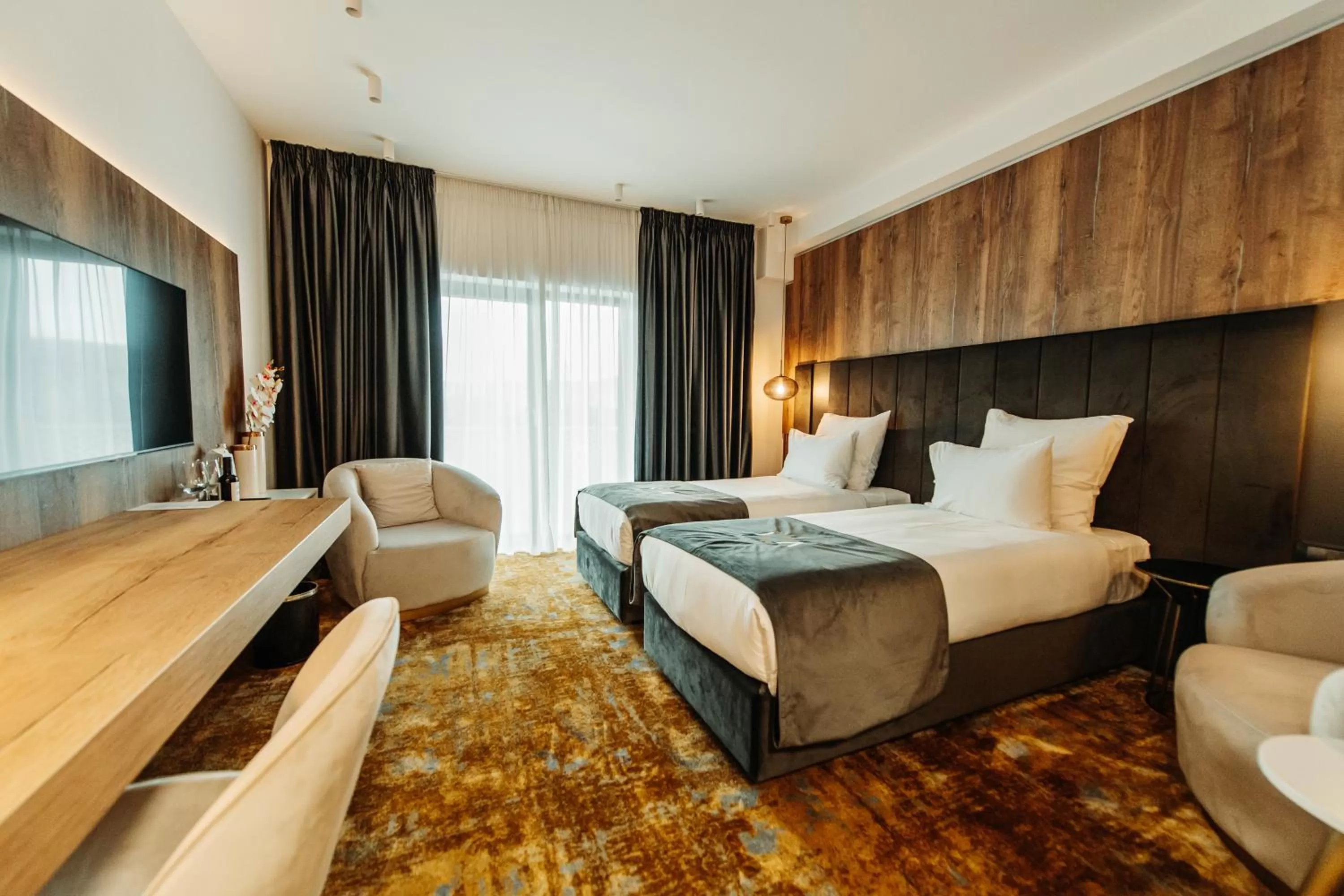 Iza Hotel