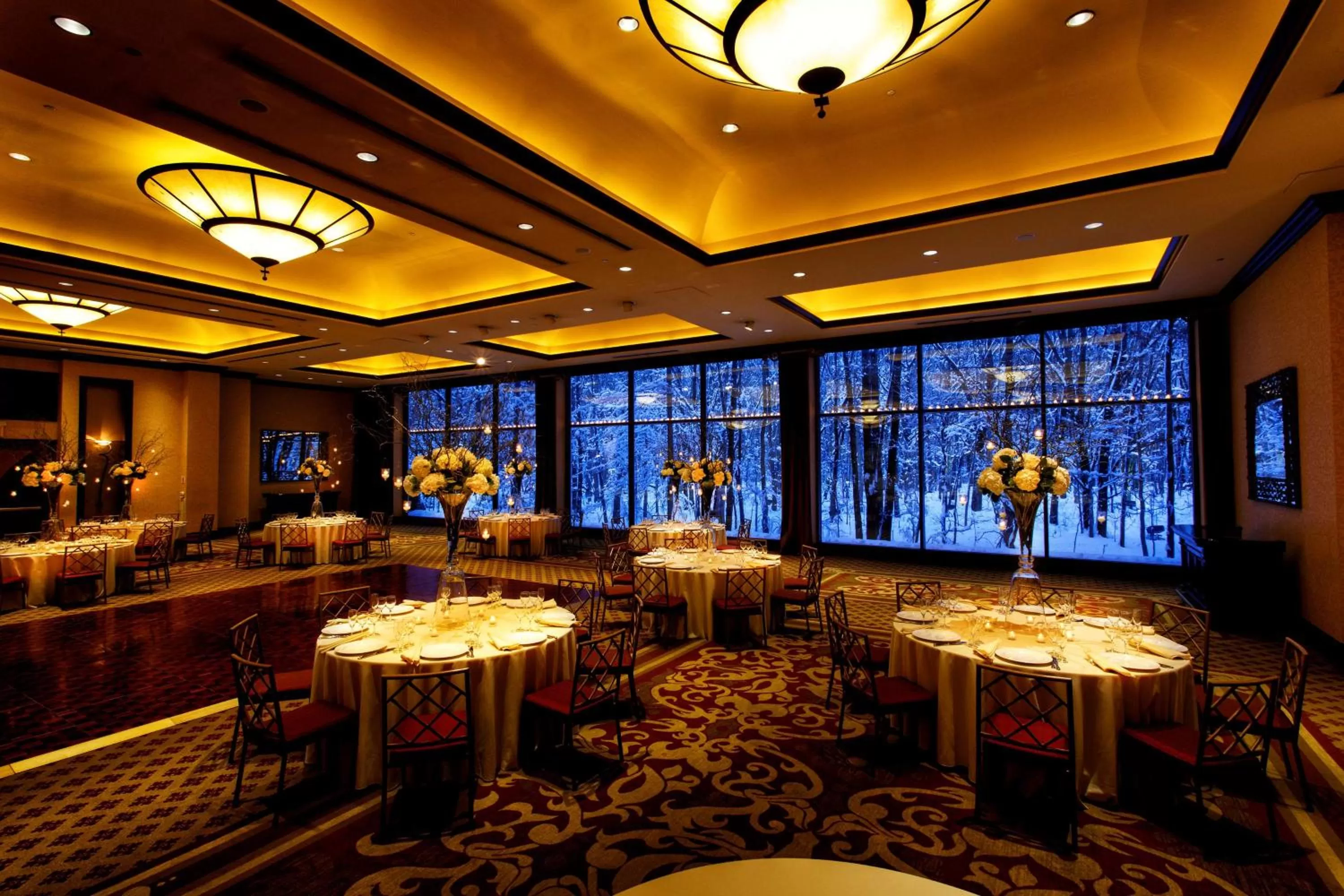Dining area in Hilton Garden Inn New York/Staten Island