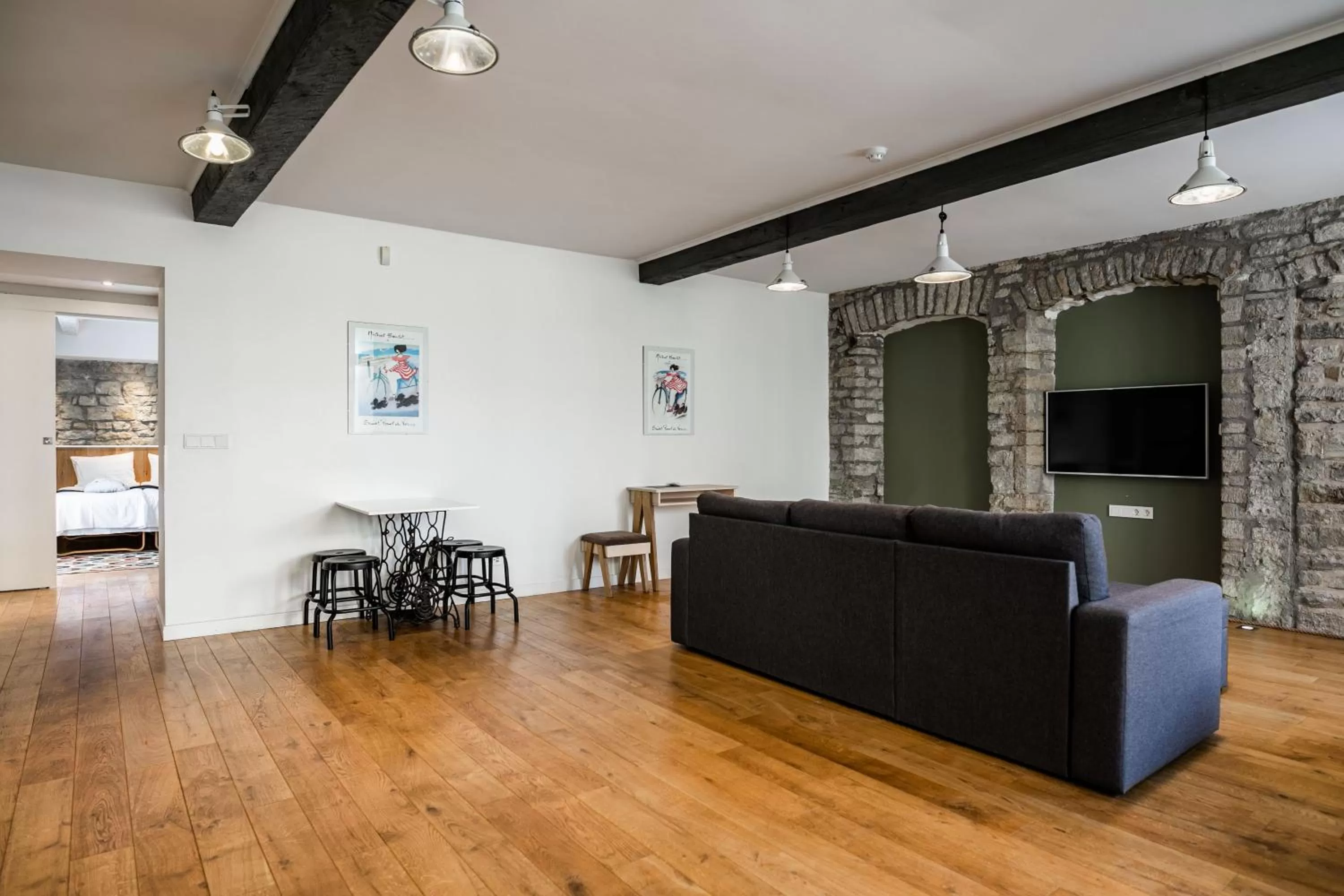 TV and multimedia in Johan Design & SPA Hotel