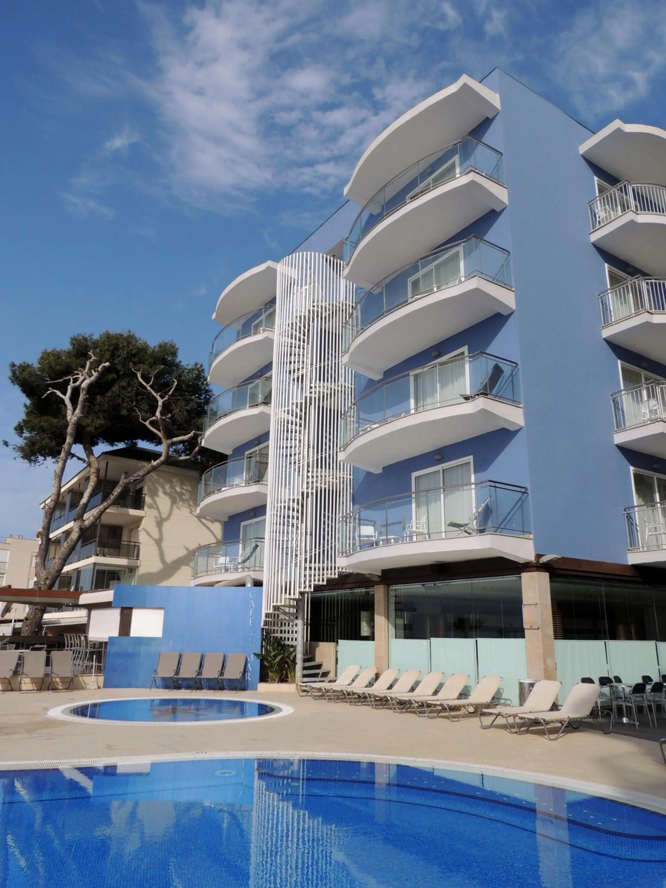 Property building in Hotel Augustus