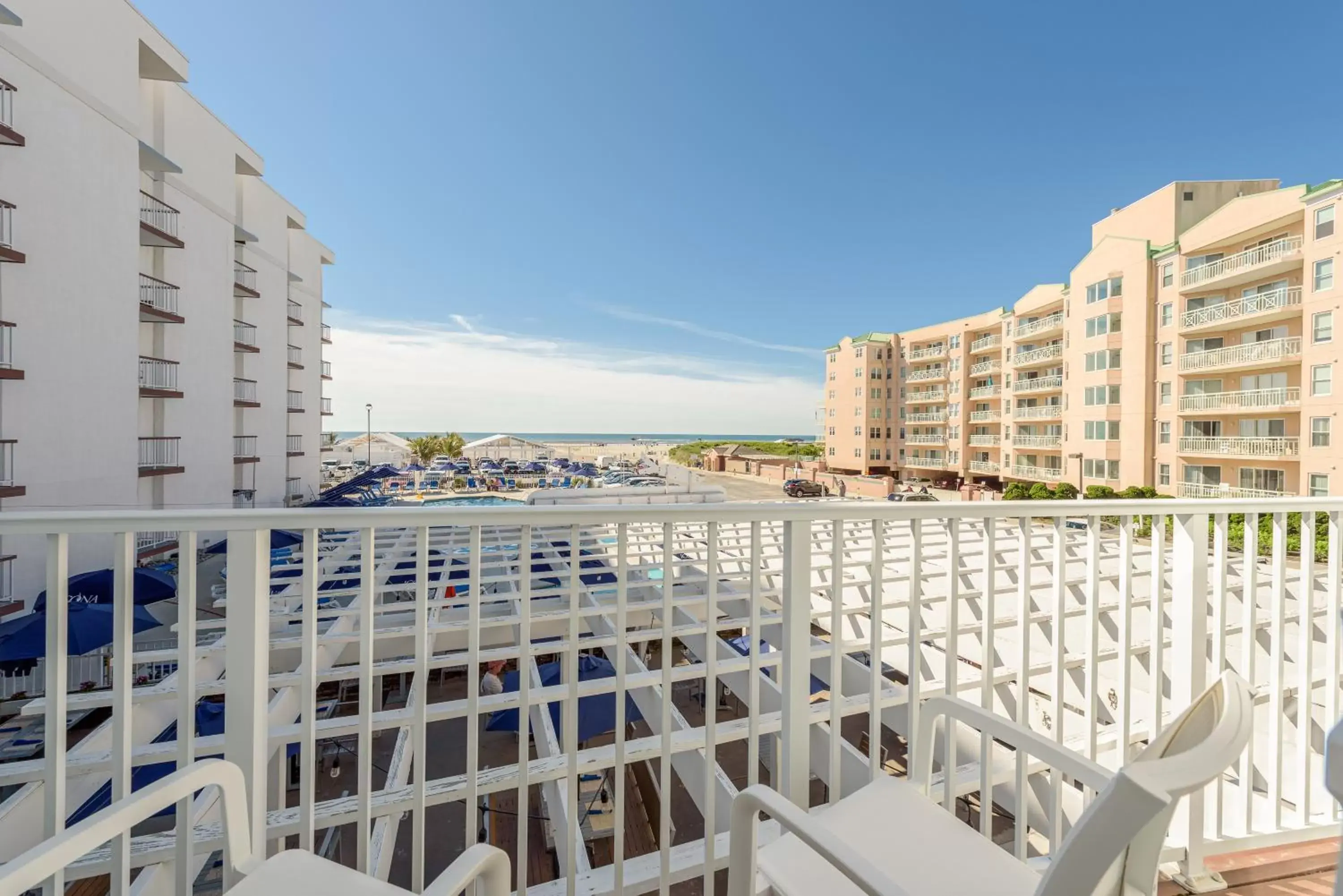 View (from property/room), Balcony/Terrace in ICONA Diamond Beach