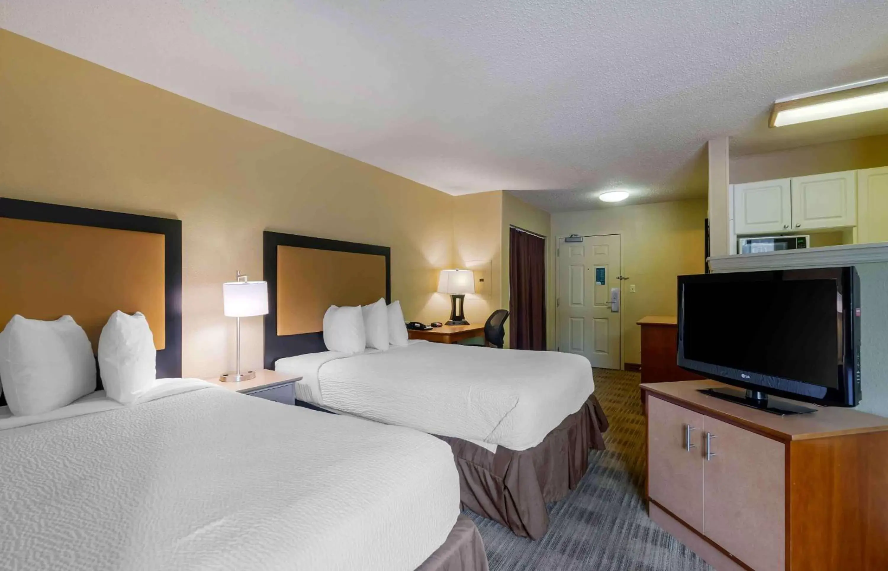 Bedroom, Bed in Extended Stay America Suites - Tampa - Airport - Memorial Hwy
