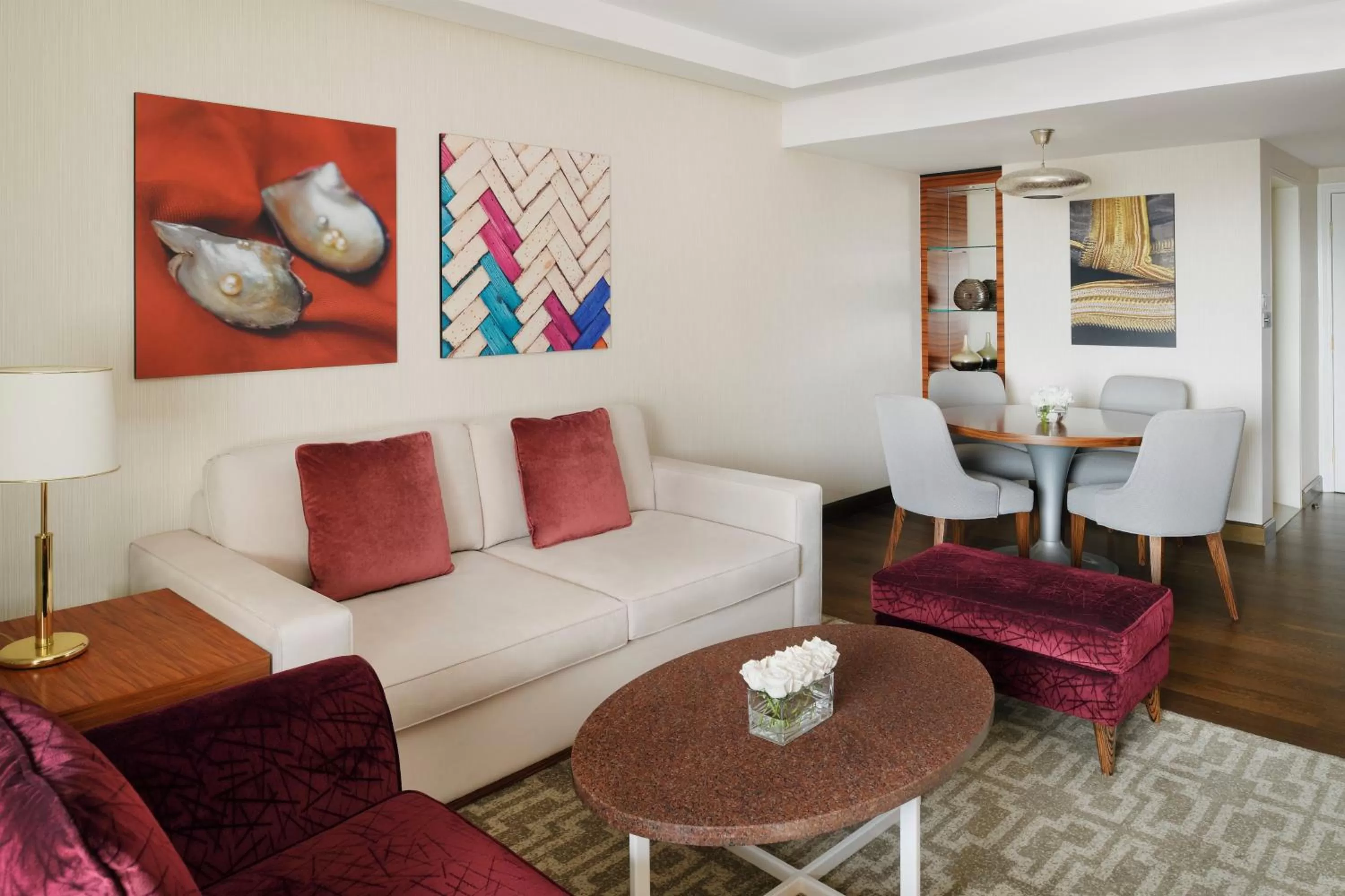 Photo of the whole room in InterContinental Bahrain by IHG