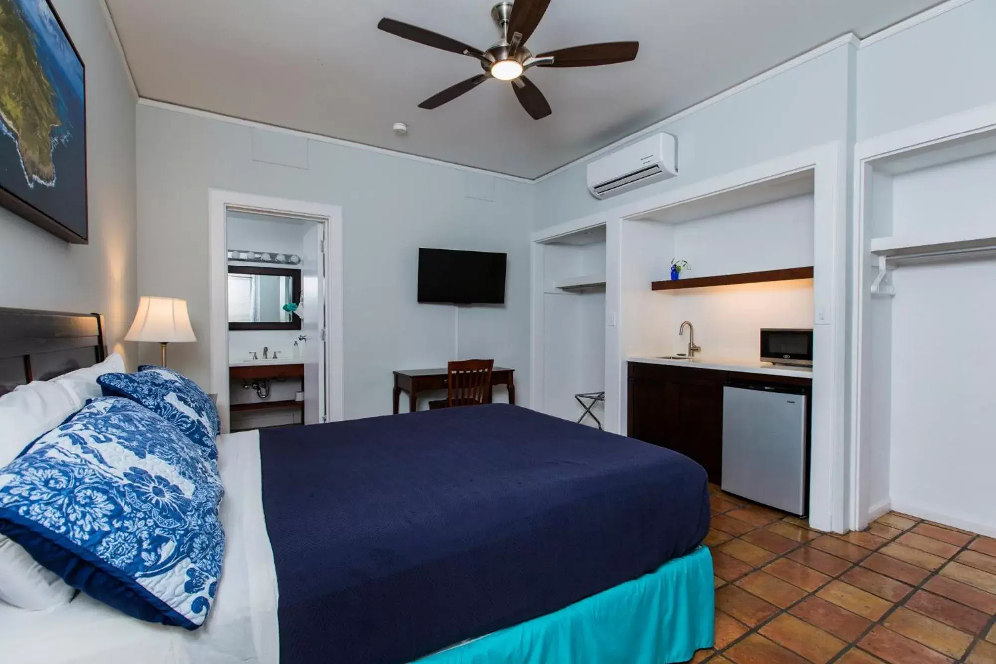 Standard Queen Room in Sugar Apple Bed and Breakfast Standard Queen Room in Sugar Apple Bed and Breakfast