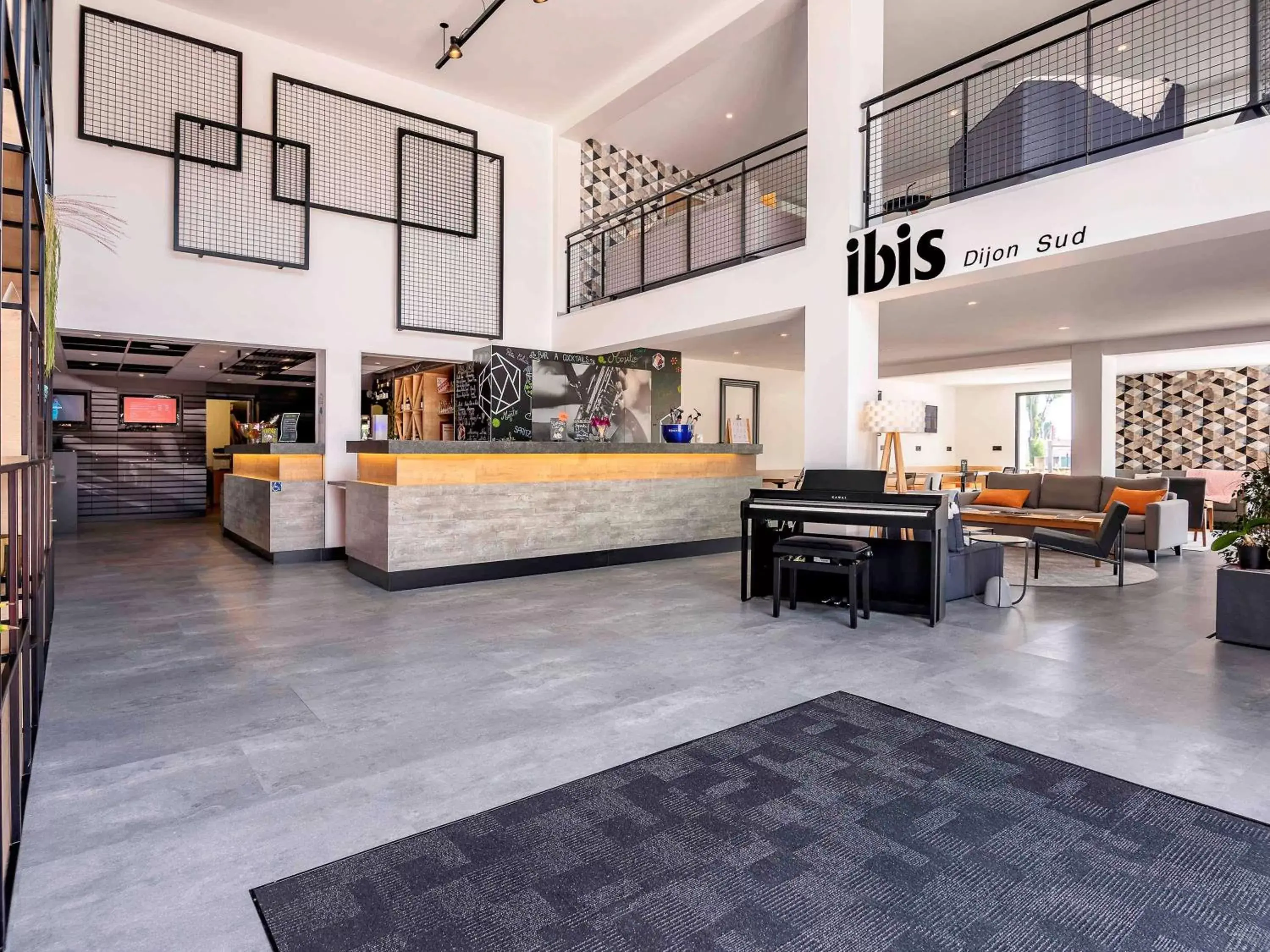 Property building in ibis Dijon Sud