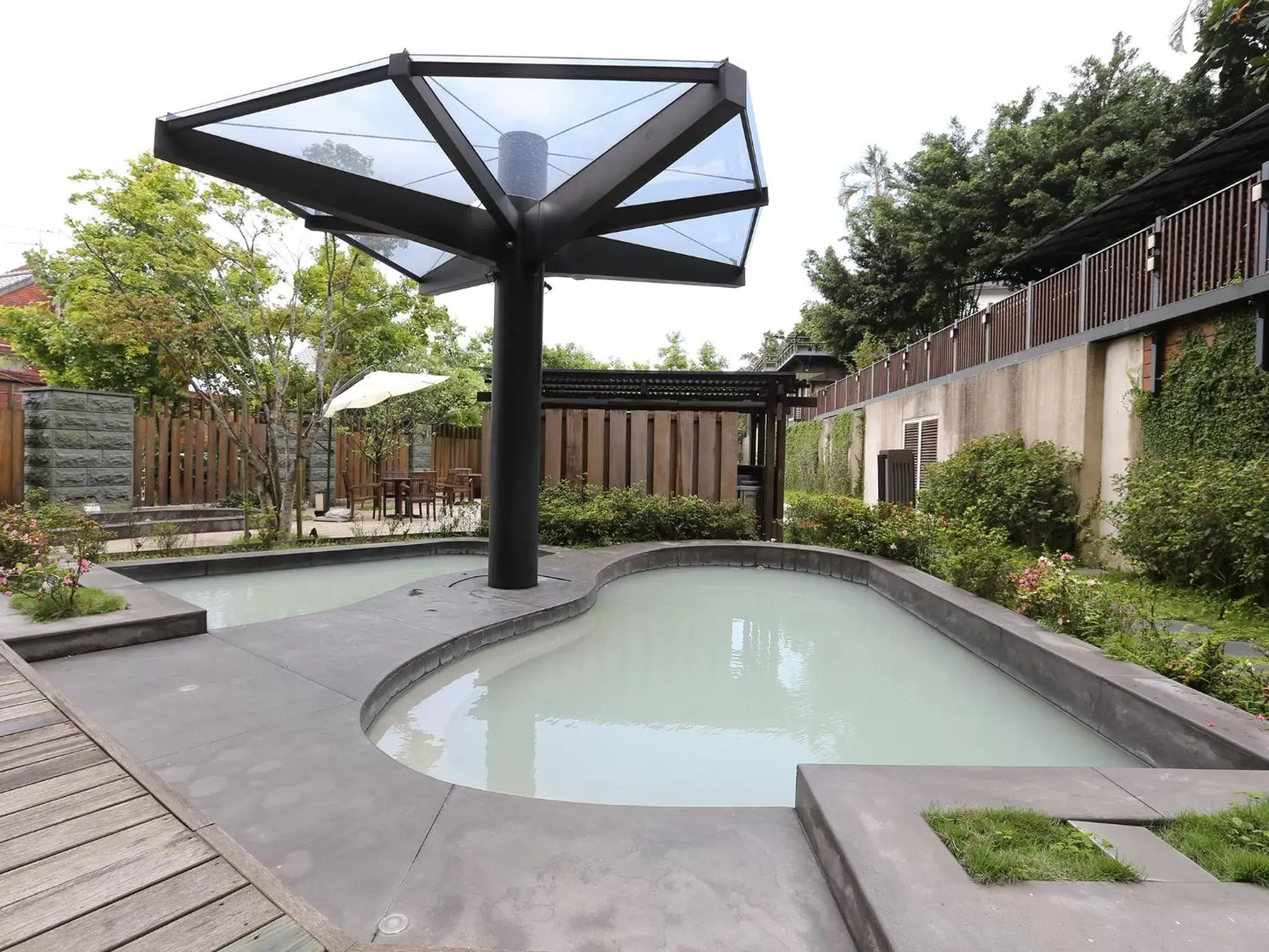 Swimming pool in Grand View Resort Beitou Swimming pool in Grand View Resort Beitou