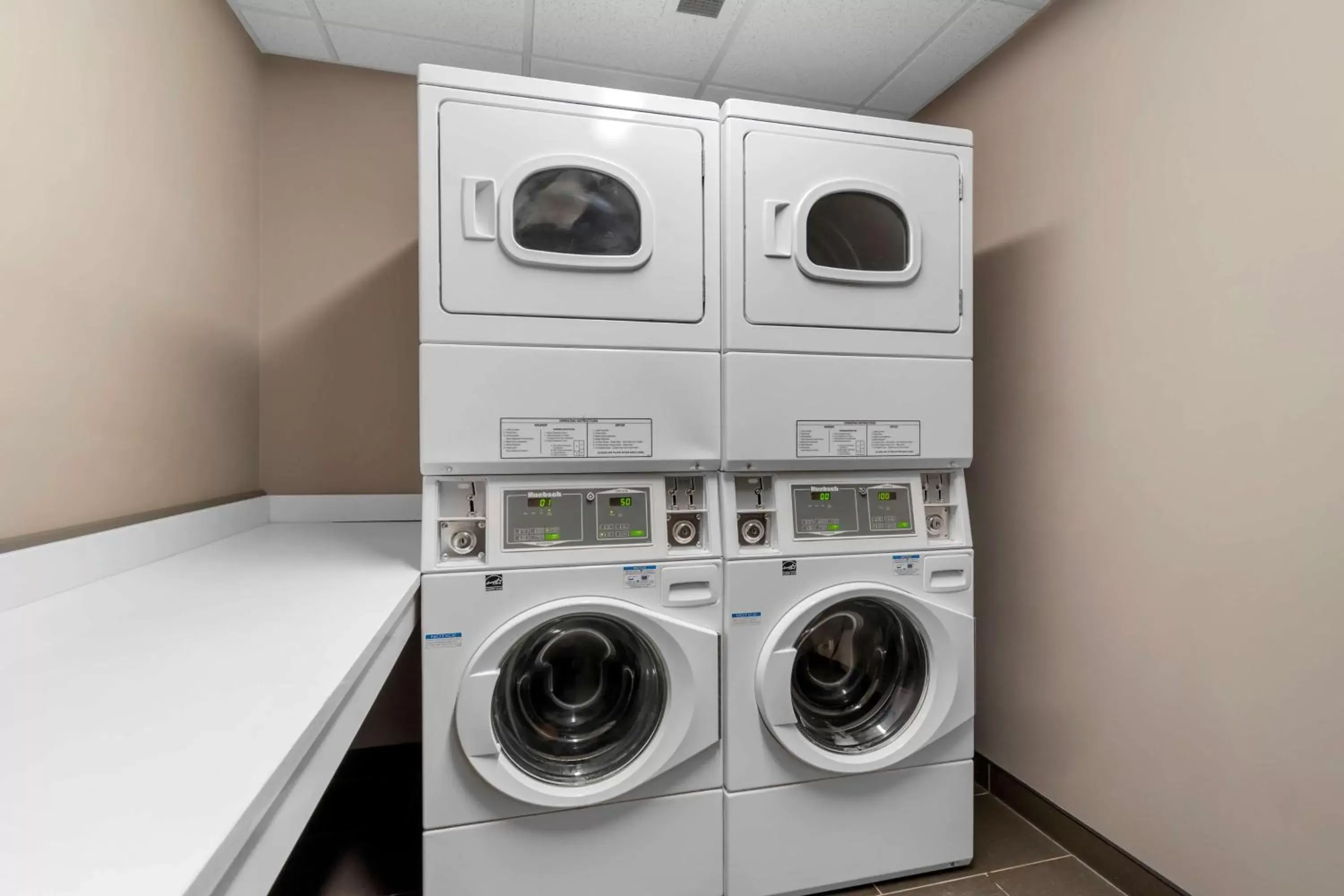 laundry, Kitchen/Kitchenette in Best Western Plus East Side