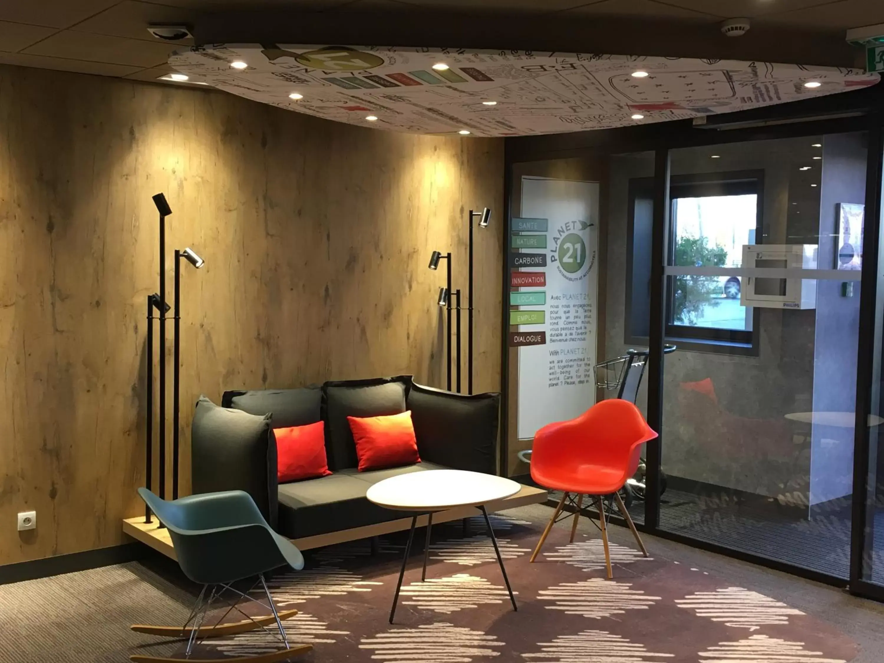 Lobby or reception in ibis Toulouse Pont Jumeaux