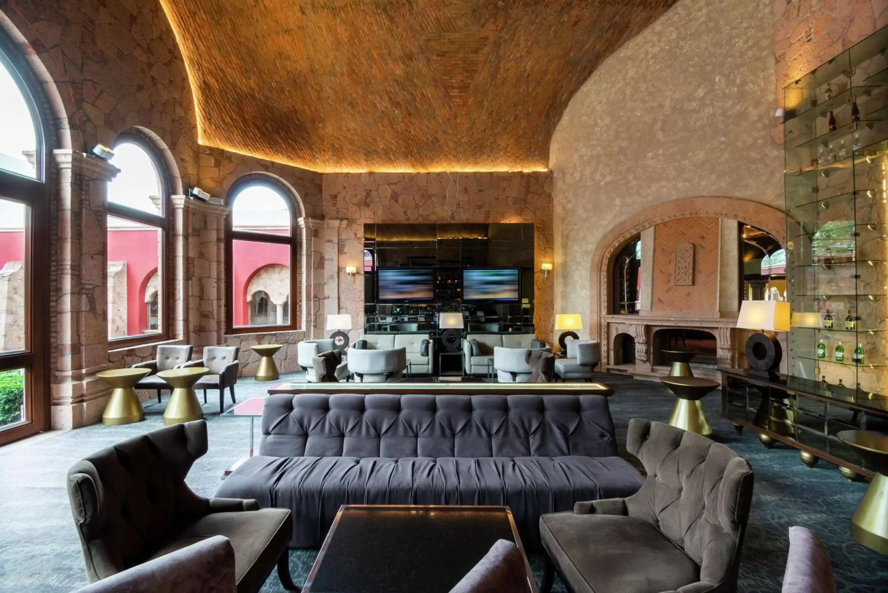 Lounge or bar, Restaurant/Places to Eat in Hilton San Luis Potosi