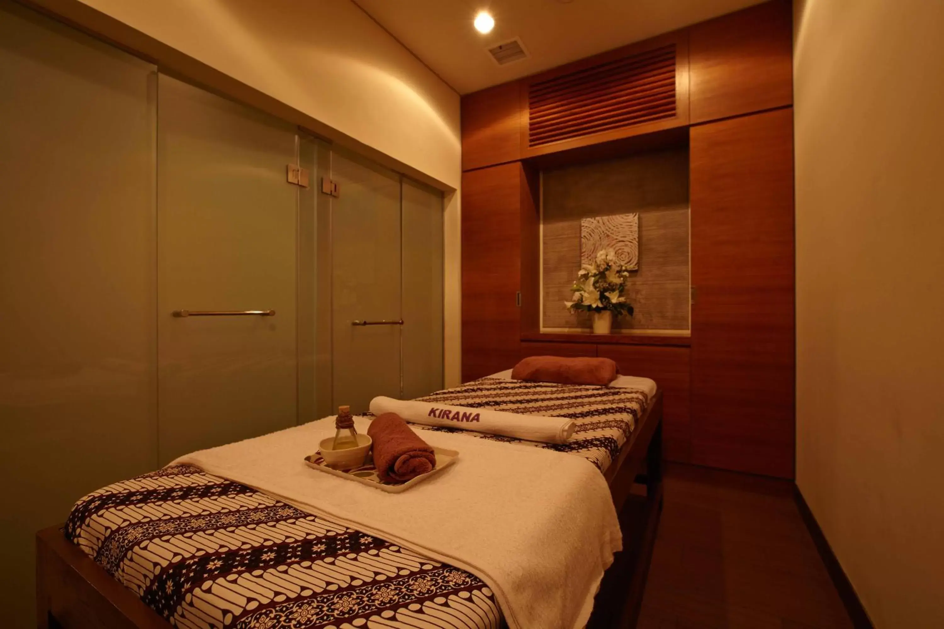 Massage, Bed in Axia South Cikarang Service Apartment