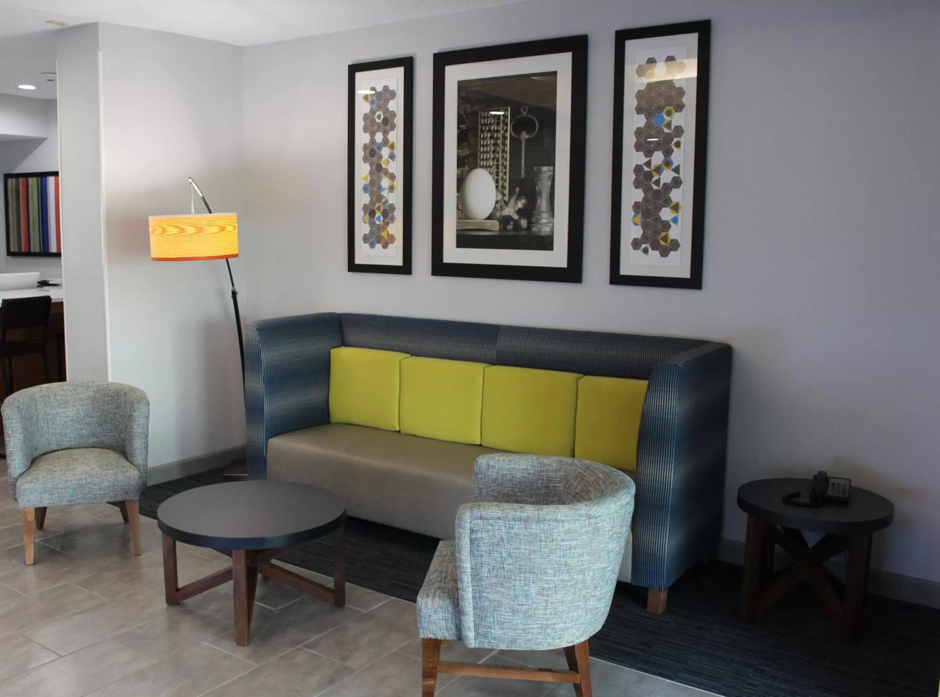 Property building, Seating Area in Holiday Inn Express & Suites - Enterprise, an IHG Hotel