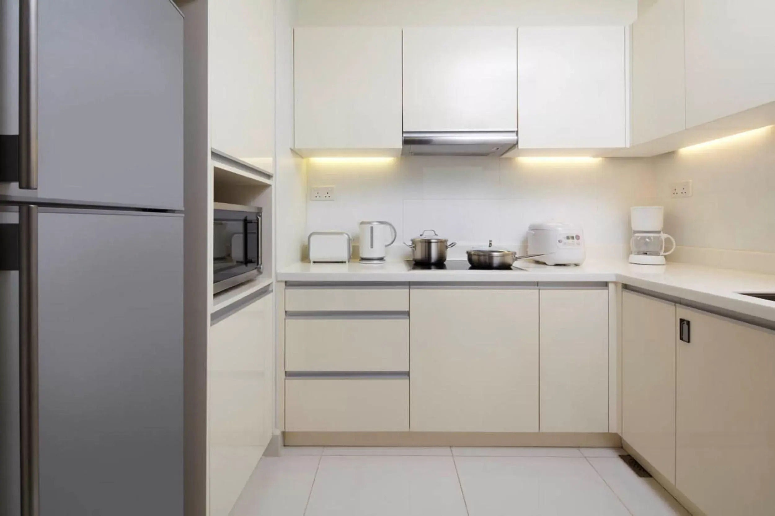 Kitchen or kitchenette, Kitchen/Kitchenette in PARKROYAL Serviced Suites Kuala Lumpur