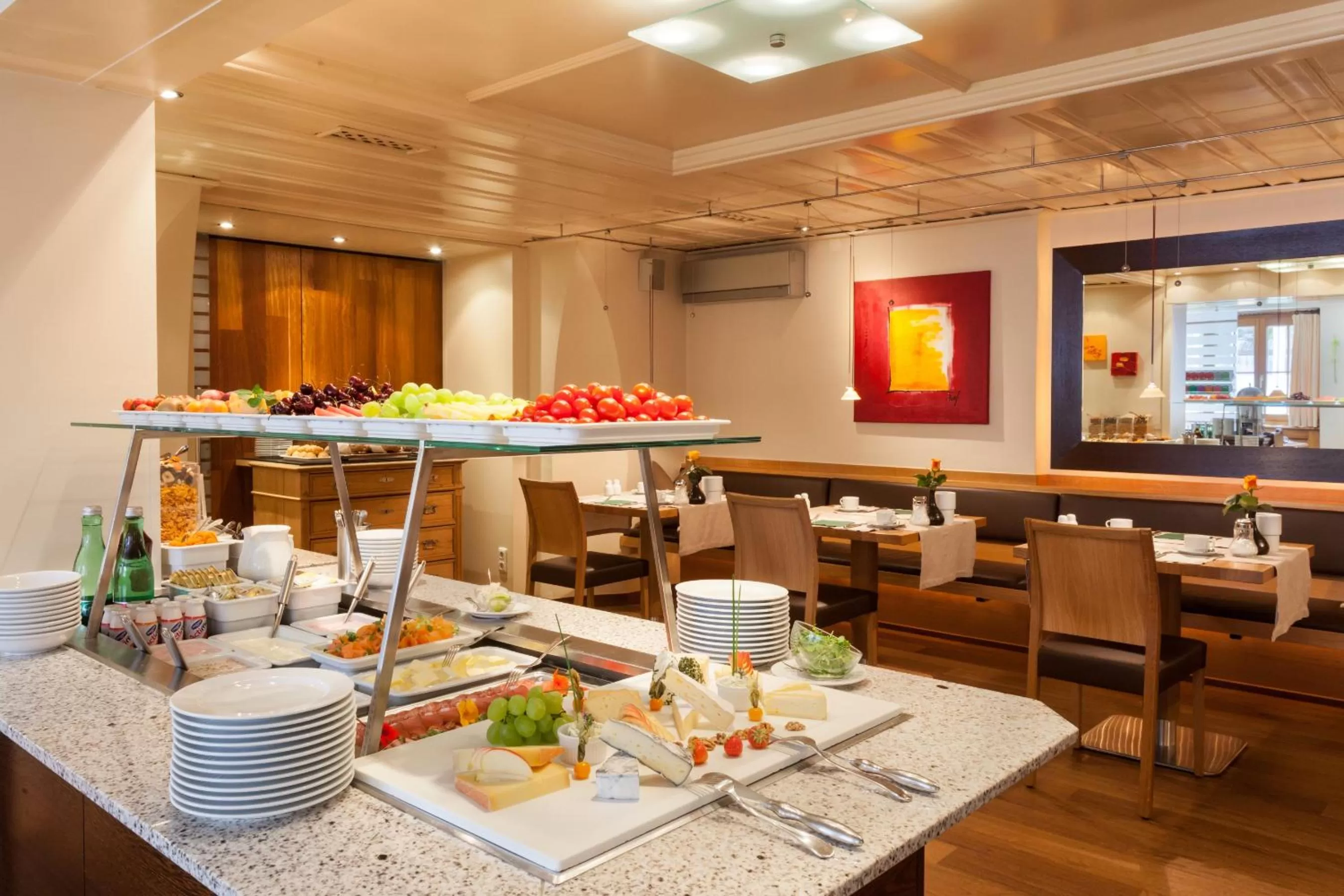 Restaurant/places to eat in Hotel Germania