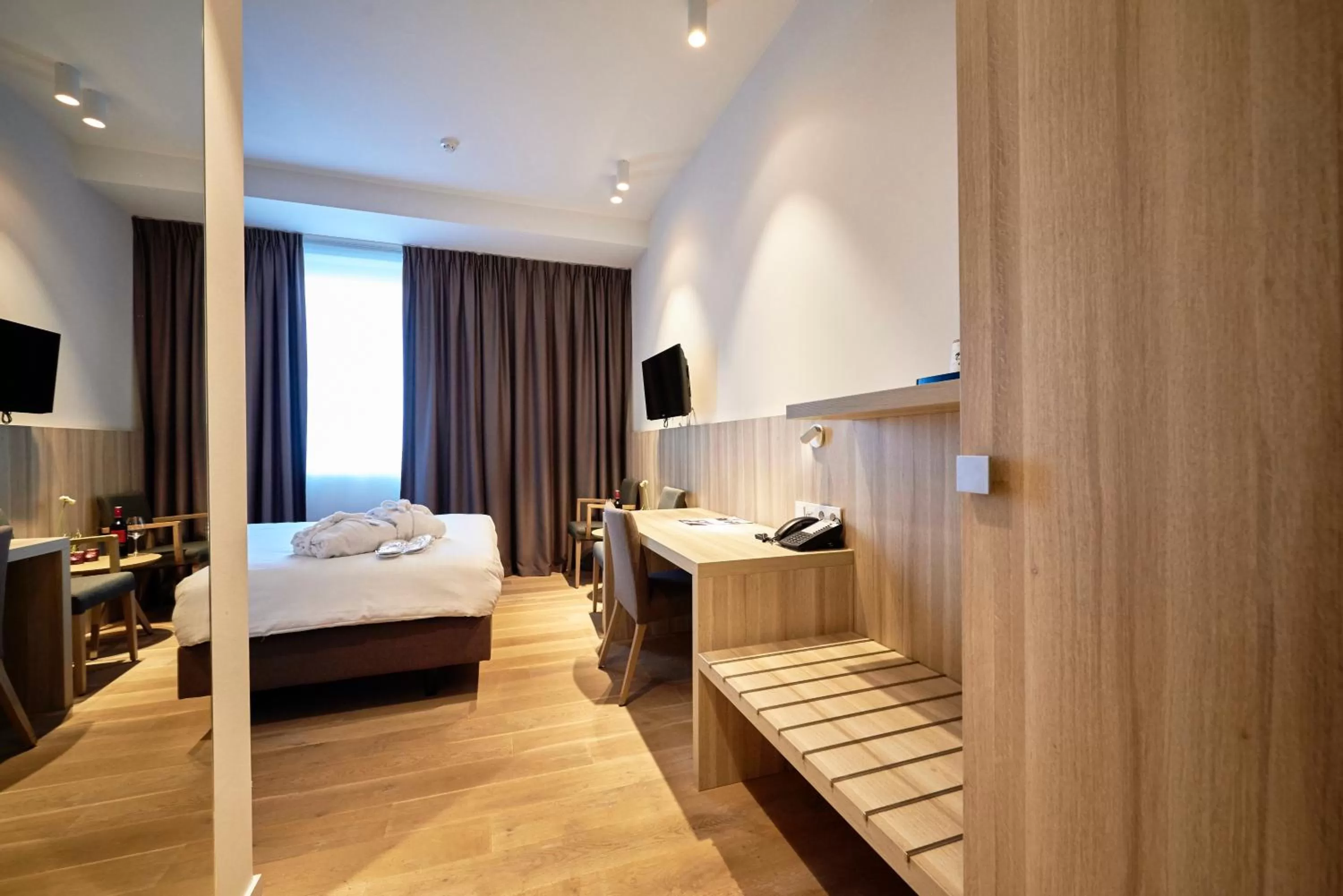 Day, Bed in Mercure Roeselare