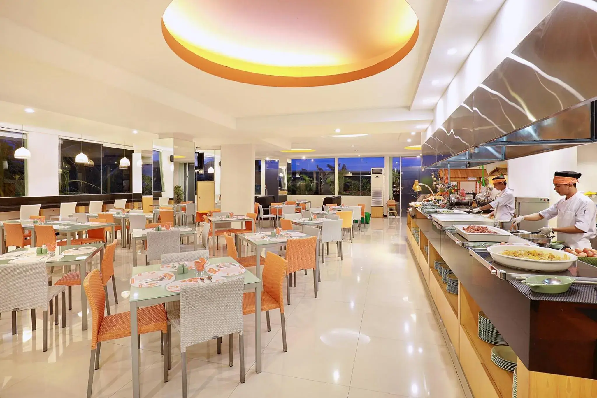 Restaurant/Places to Eat in HOTEL and RESIDENCES Riverview Kuta - Bali (Associated HARRIS)