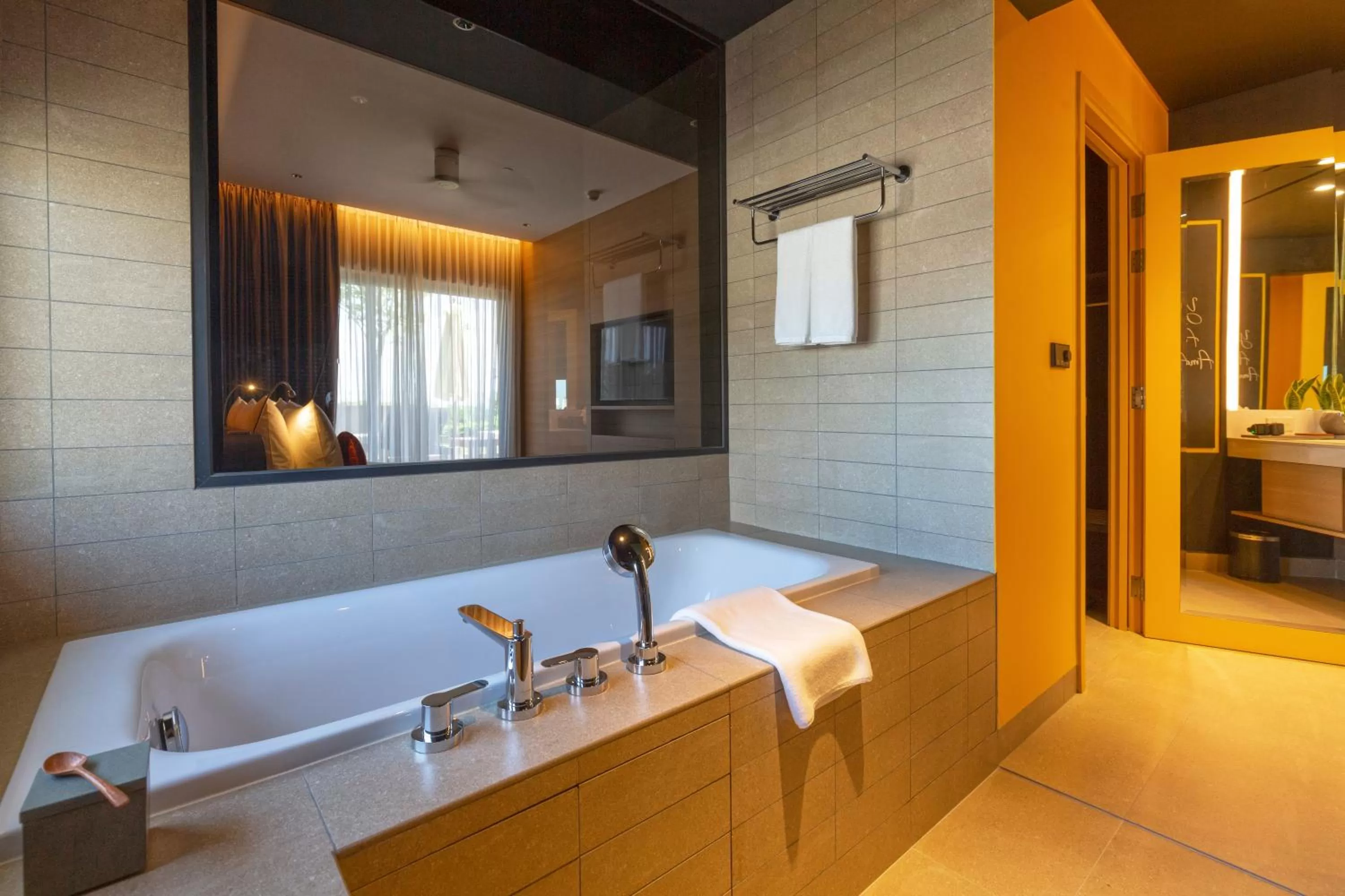 Toilet in SUN & MOON, Riverside Hotel