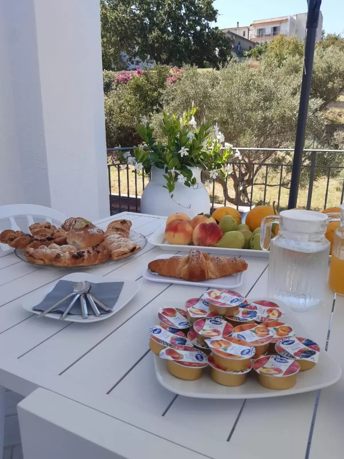 View (from property/room), Breakfast in Il Fiore Bianco