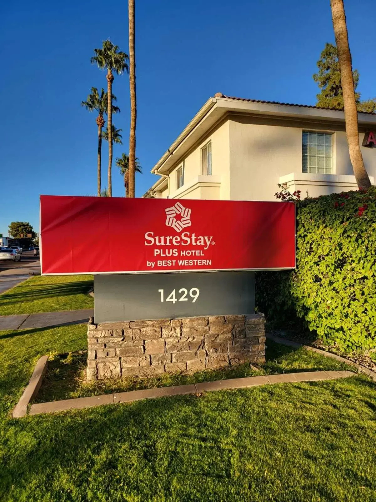 Property Building in SureStay Plus Hotel by Best Western Tempe University