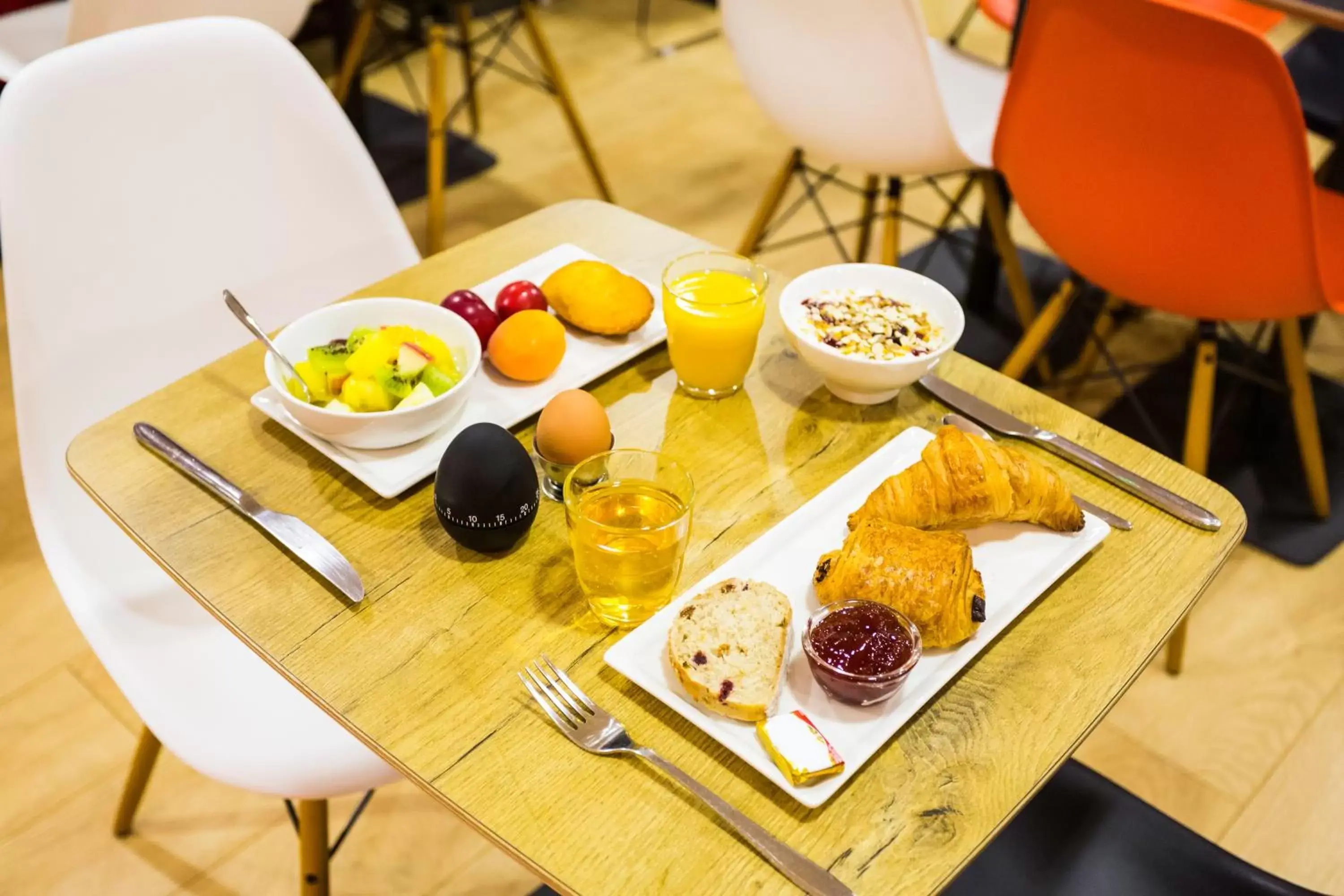 Food and drinks in ibis Bordeaux Centre Gare Saint Jean Euratlantique Food and drinks in ibis Bordeaux Centre Gare Saint Jean Euratlantique