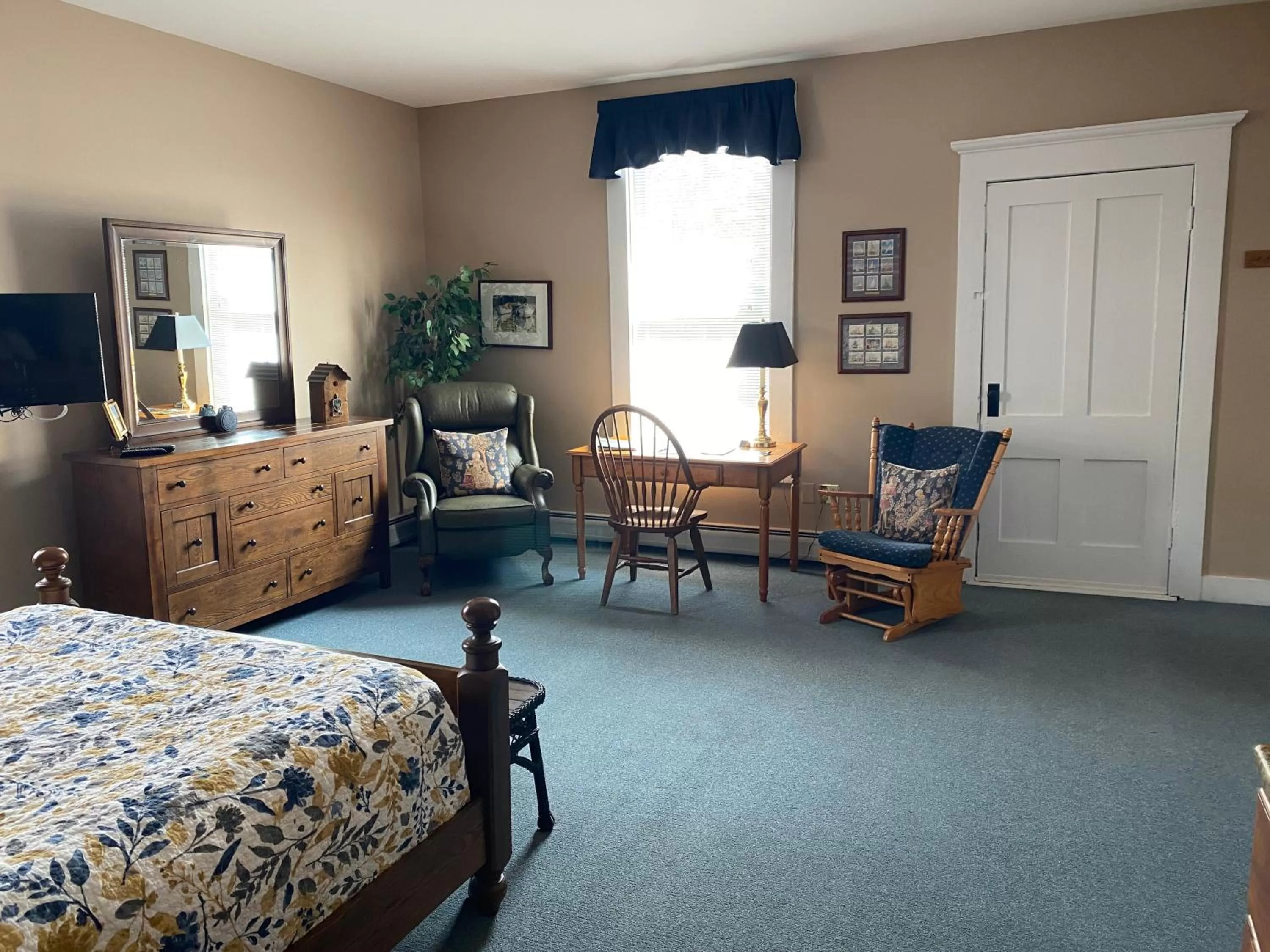 TV and multimedia, Bed in Bristol Suites