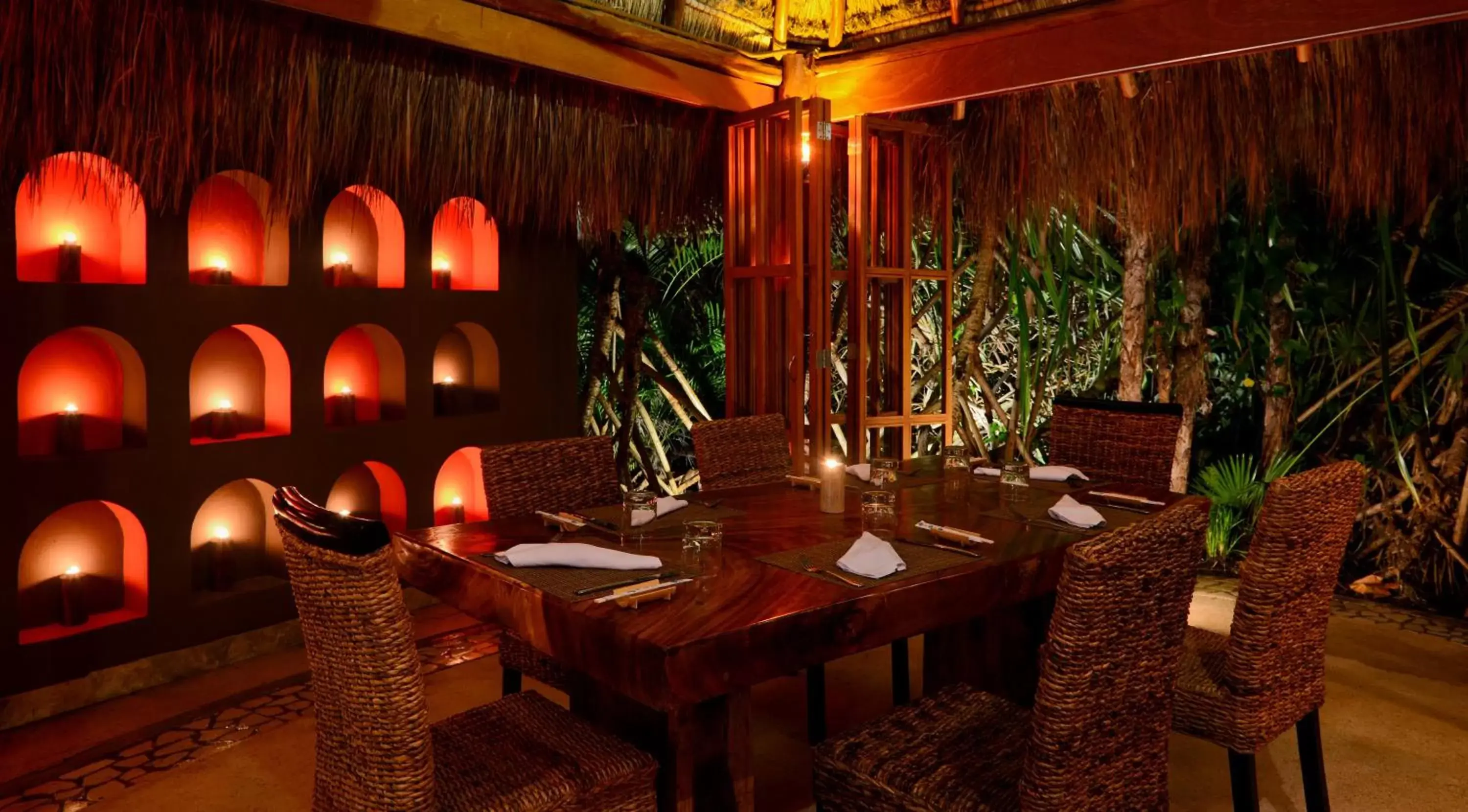 Restaurant/Places to Eat in Live Aqua Beach Resort Cancun