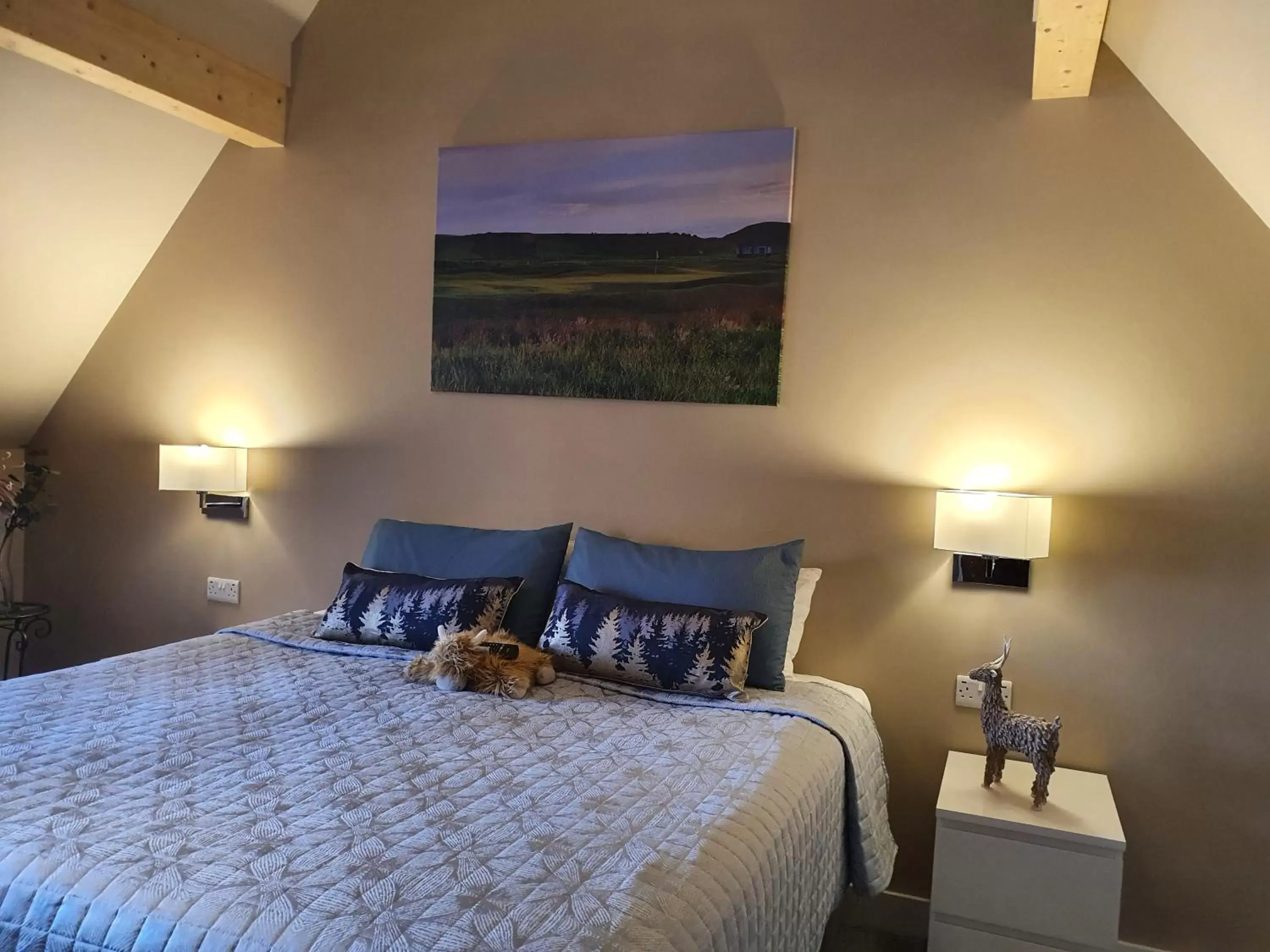 Bedroom, Bed in Maple Cottage B&B