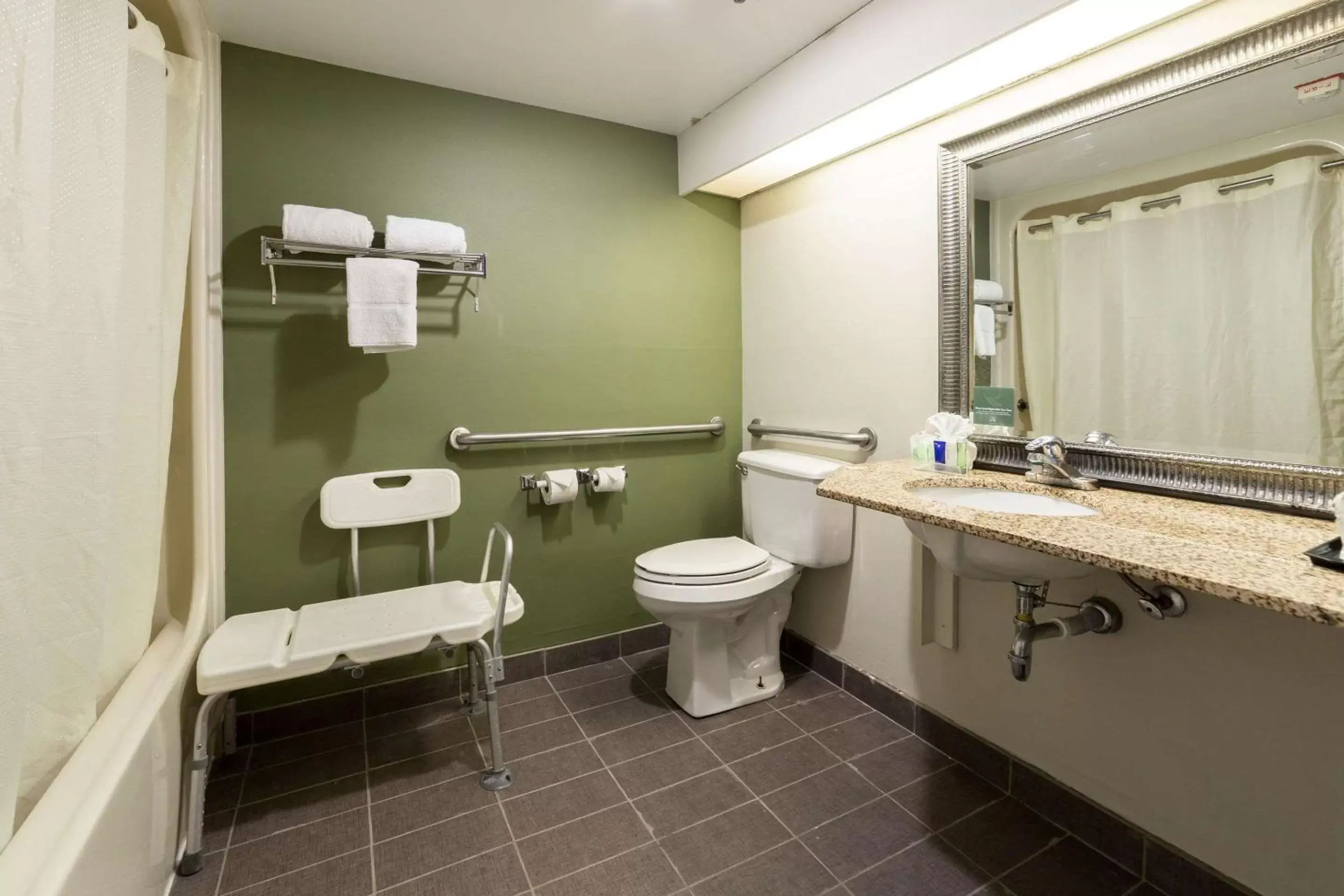 Bathroom in Sleep Inn Phoenix Sky Harbor Airport