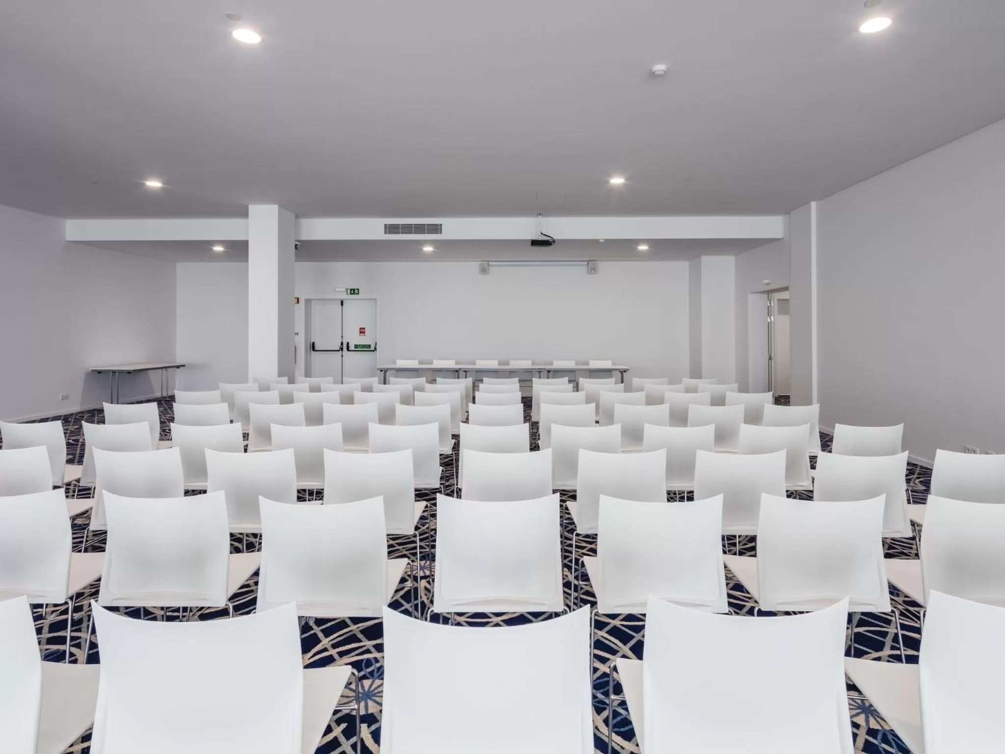 Business facilities in MH Peniche
