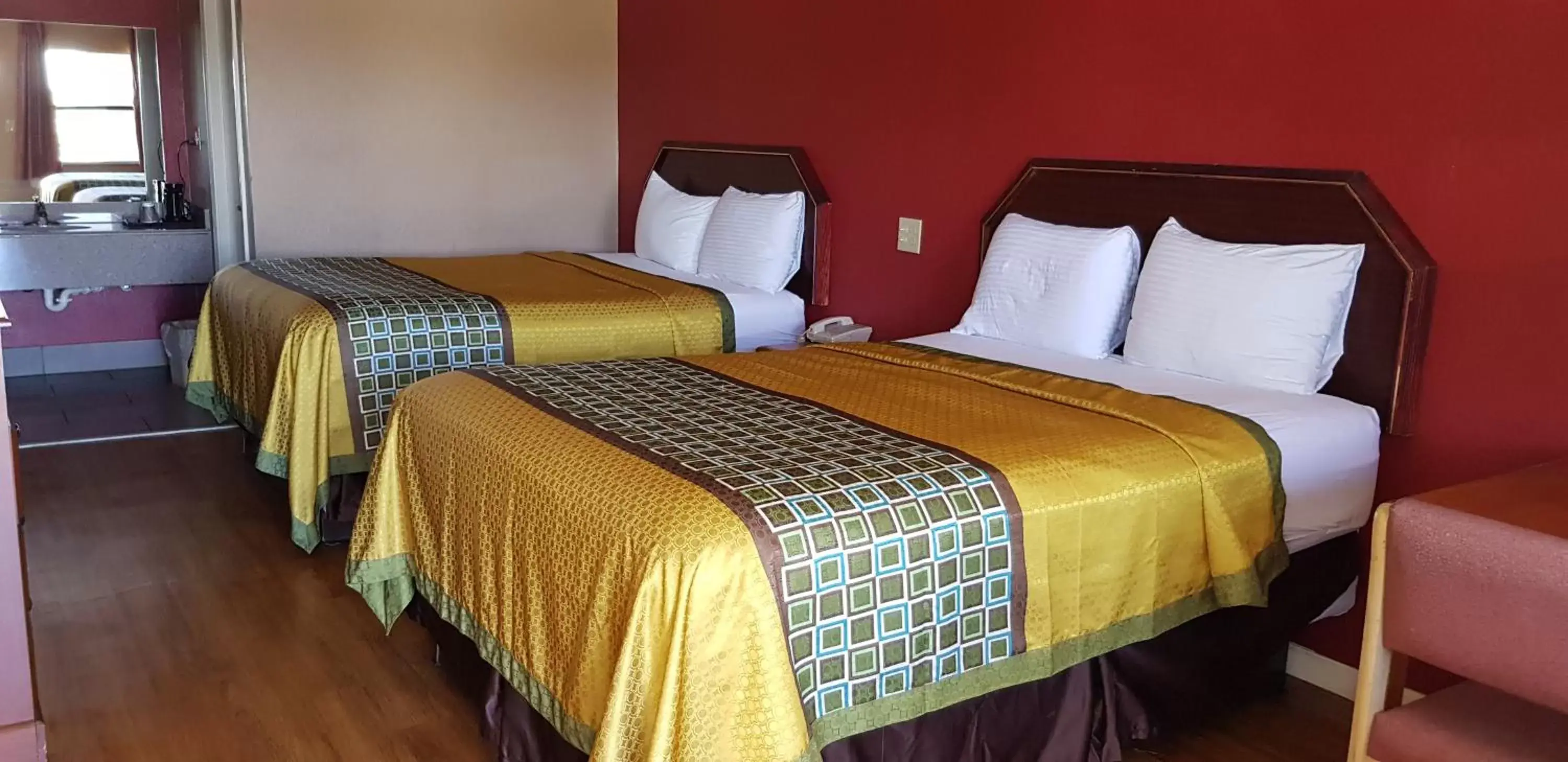 Bed in Deluxe Inn