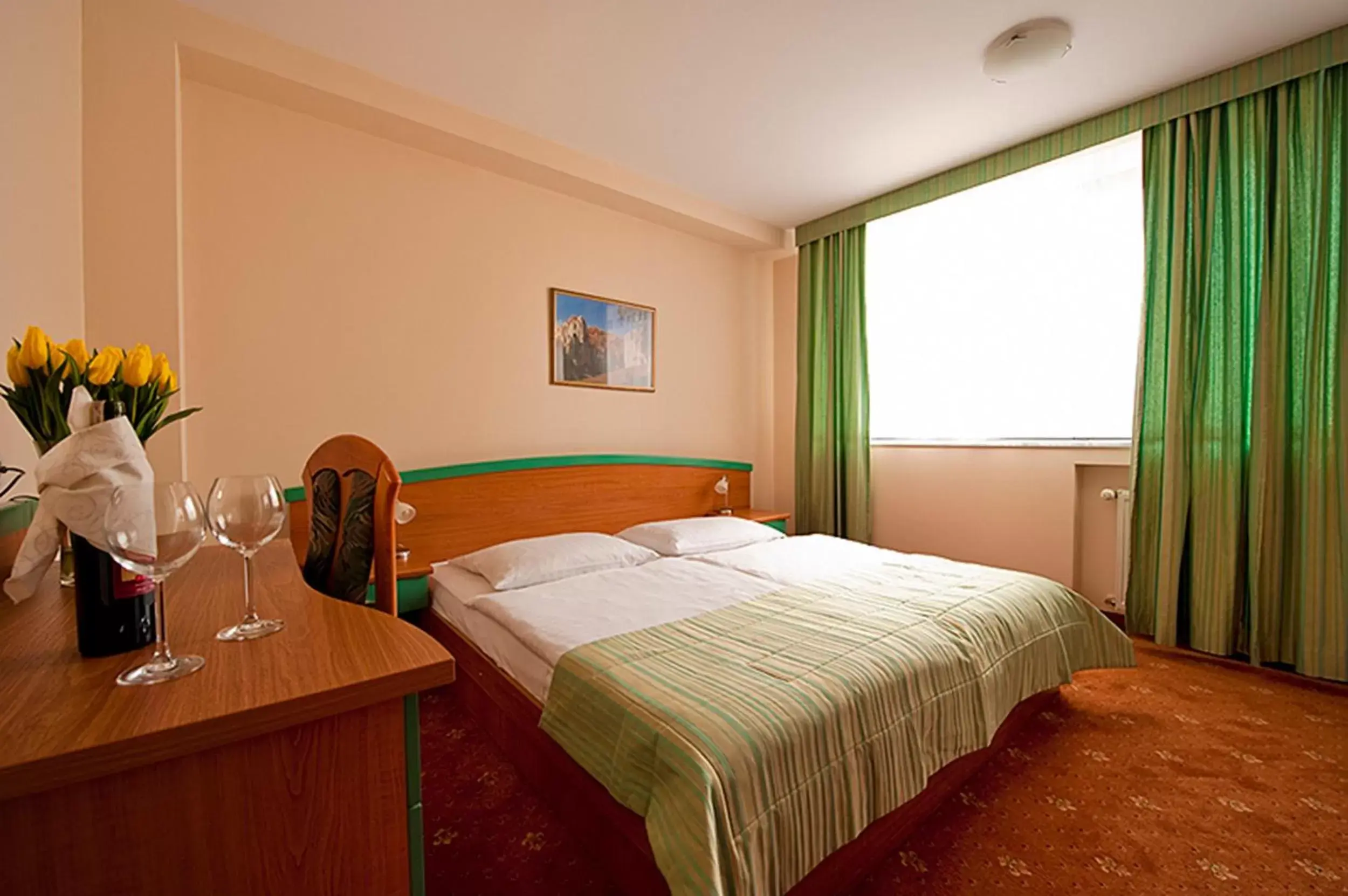 Bed in Hotel Galicya