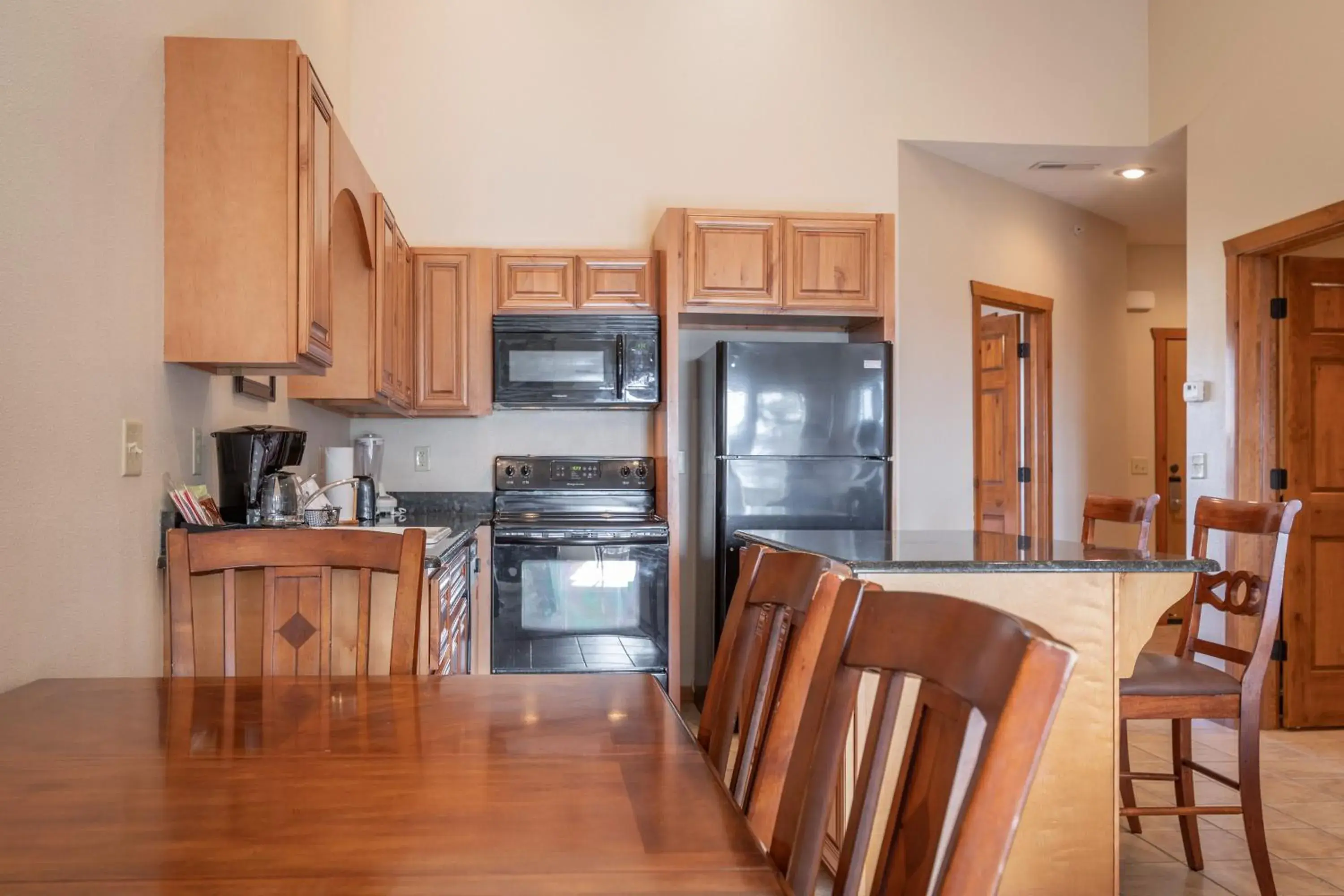 Kitchen or kitchenette, Kitchen/Kitchenette in The Lodges at Table Rock by Capital Vacations