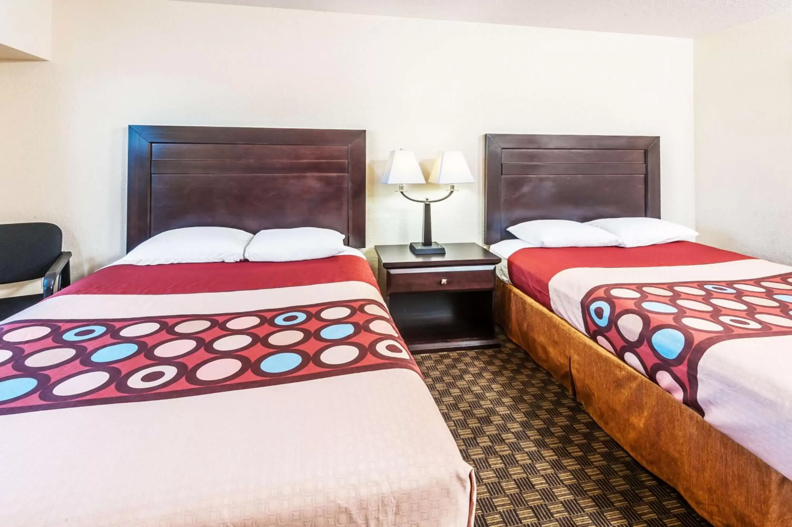 Deluxe Queen Room with Two Queen Beds - Non-Smoking in Super 8 by Wyndham Calgary/Airport