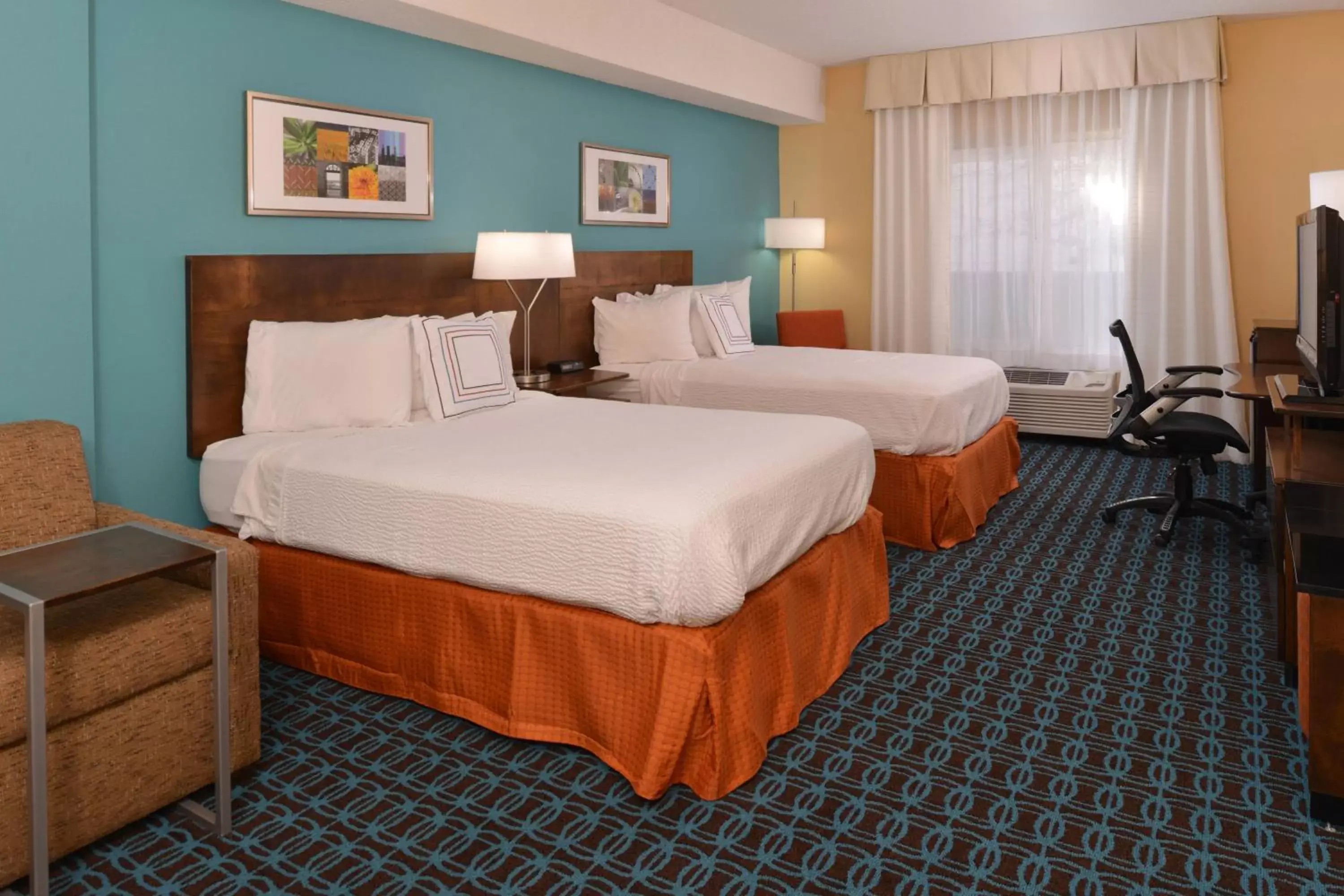 Bedroom, Bed in Fairfield Inn and Suites by Marriott Dayton Troy