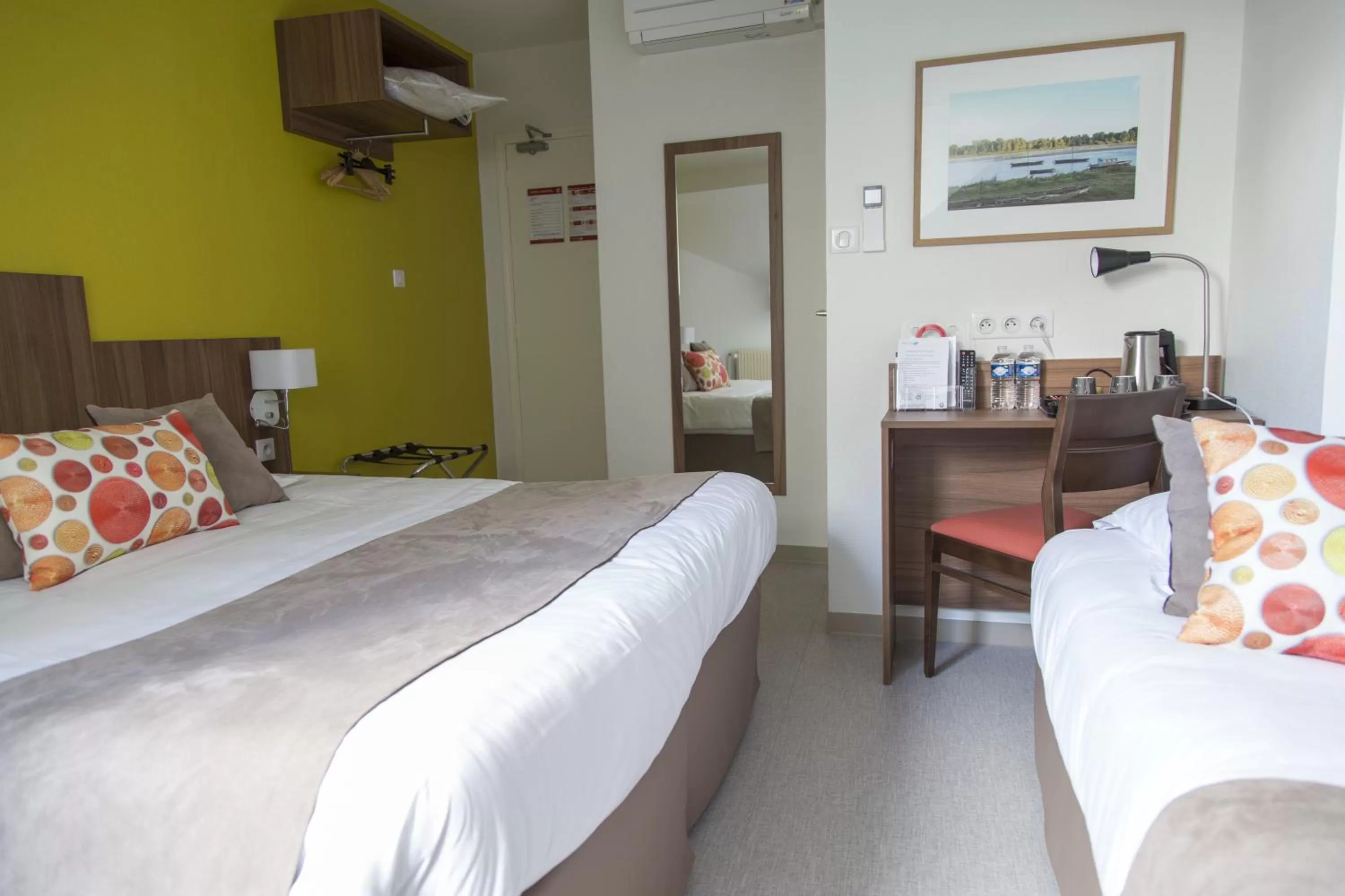 Coffee/tea facilities, Bed in Logis Hôtel Chaptal, Amboise