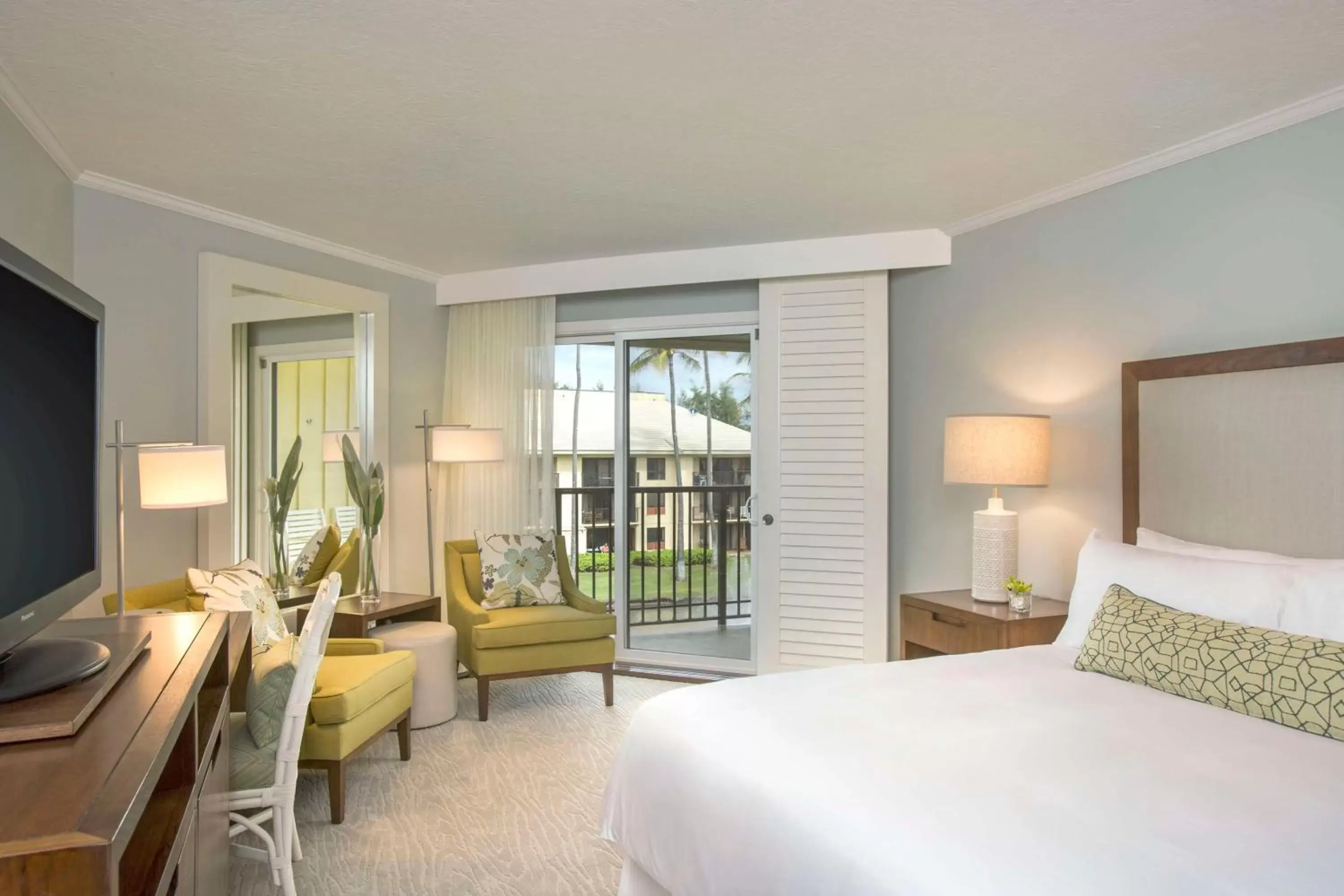 Bedroom in OUTRIGGER Kaua'i Beach Resort & Spa