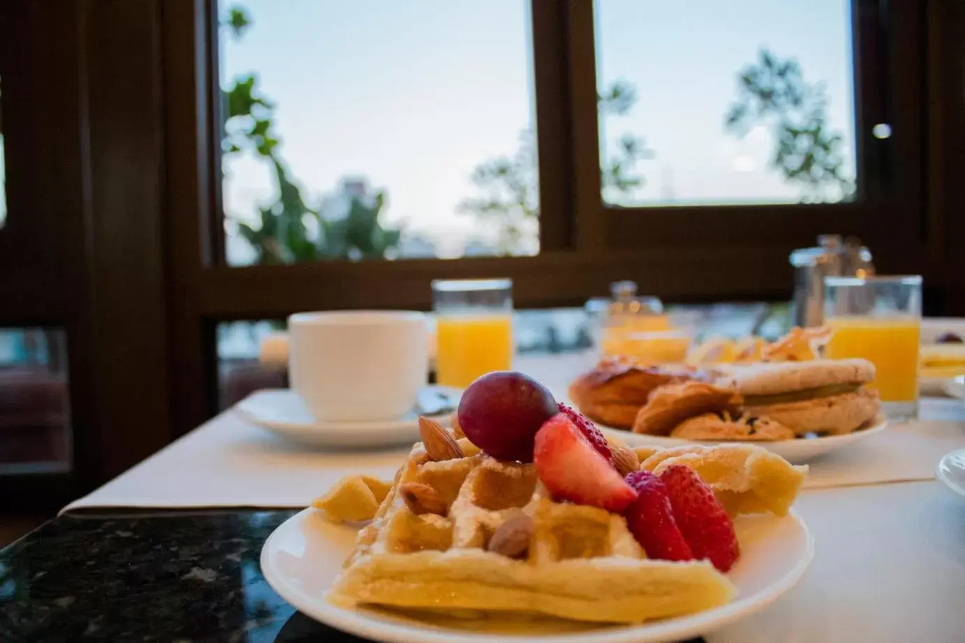 Buffet breakfast in Hotel Gran Palace