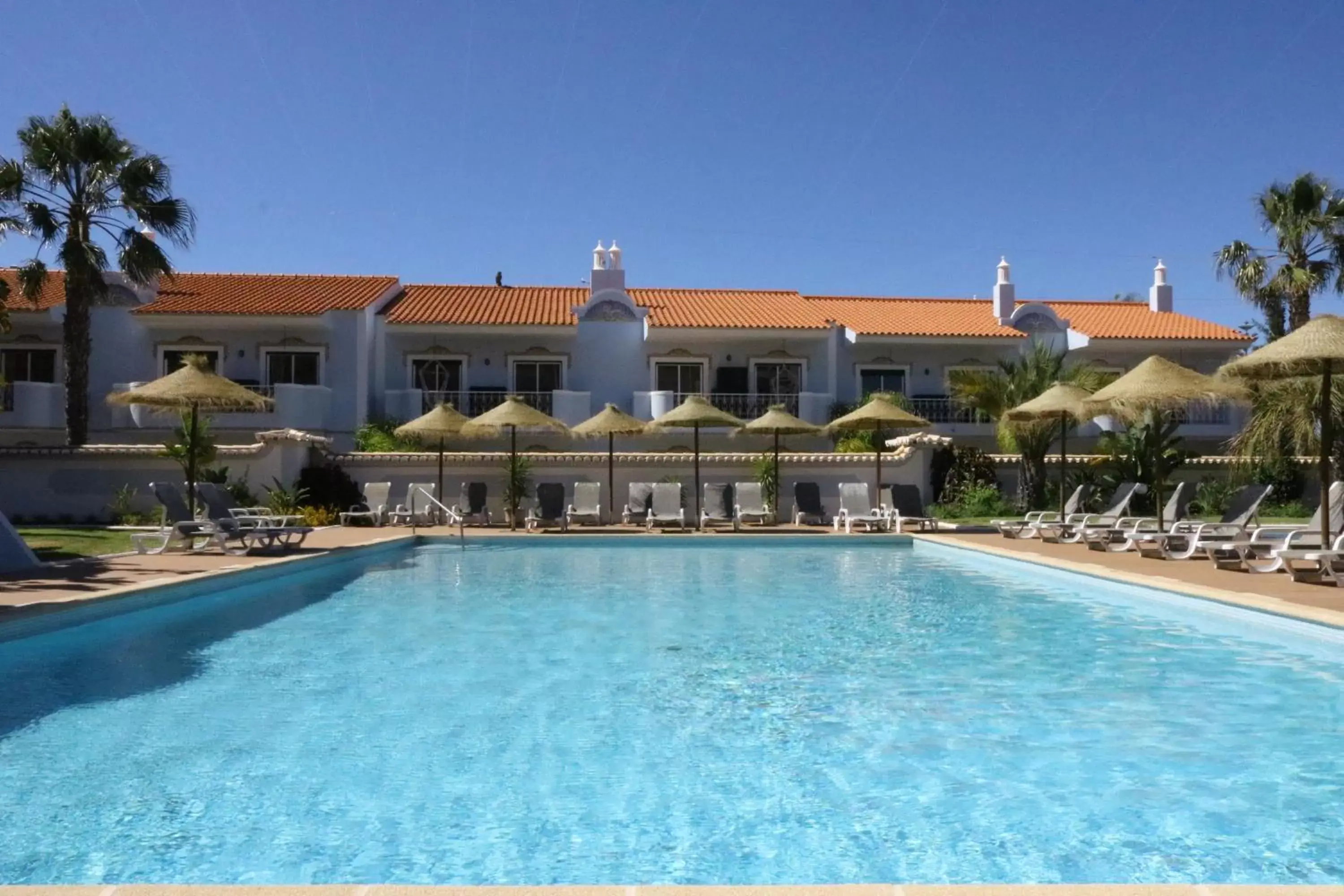 Swimming Pool in Giramar Apartamentos Turisticos