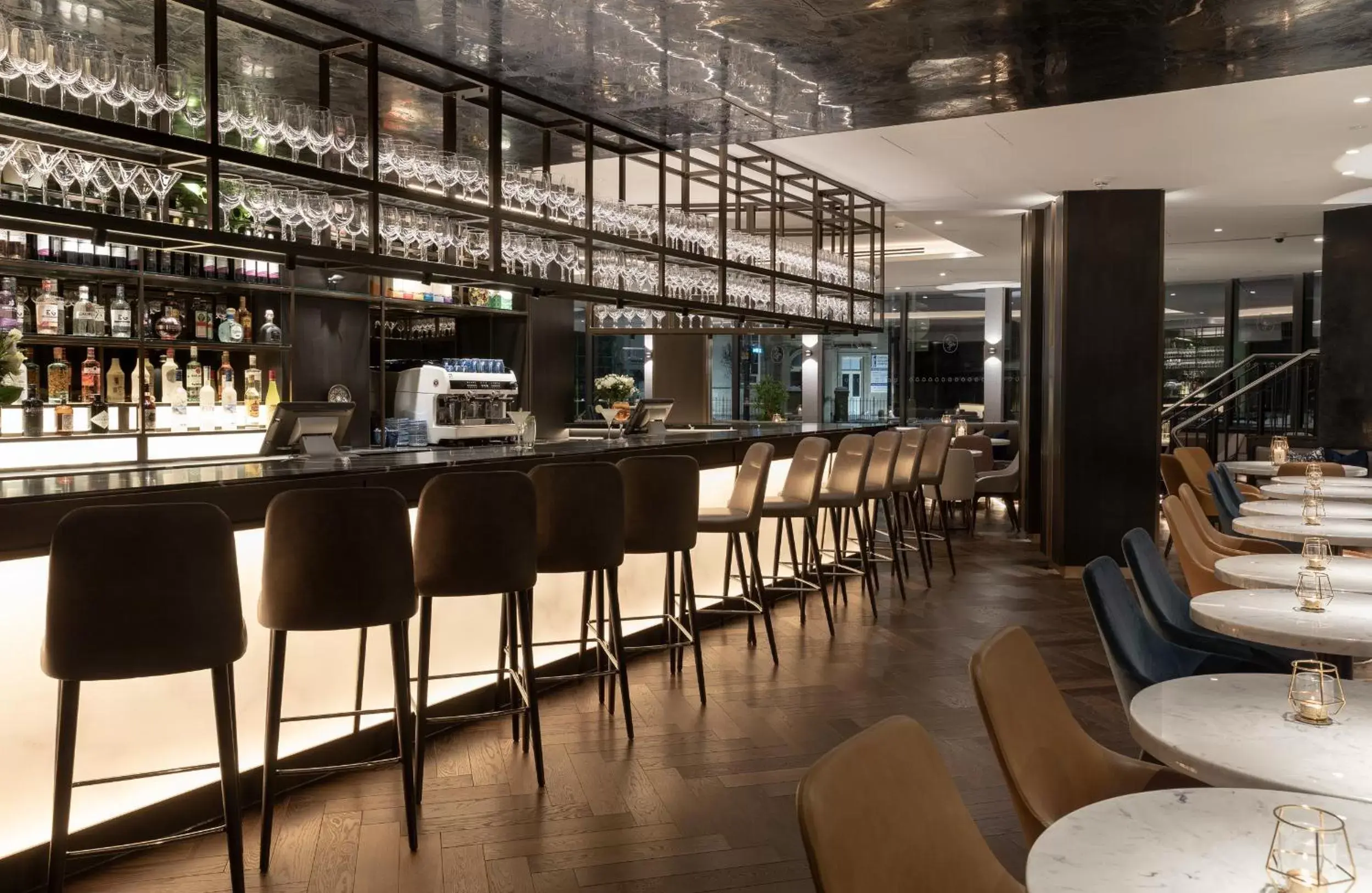 Lounge or bar, Lounge/Bar in voco Edinburgh - Haymarket, an IHG Hotel